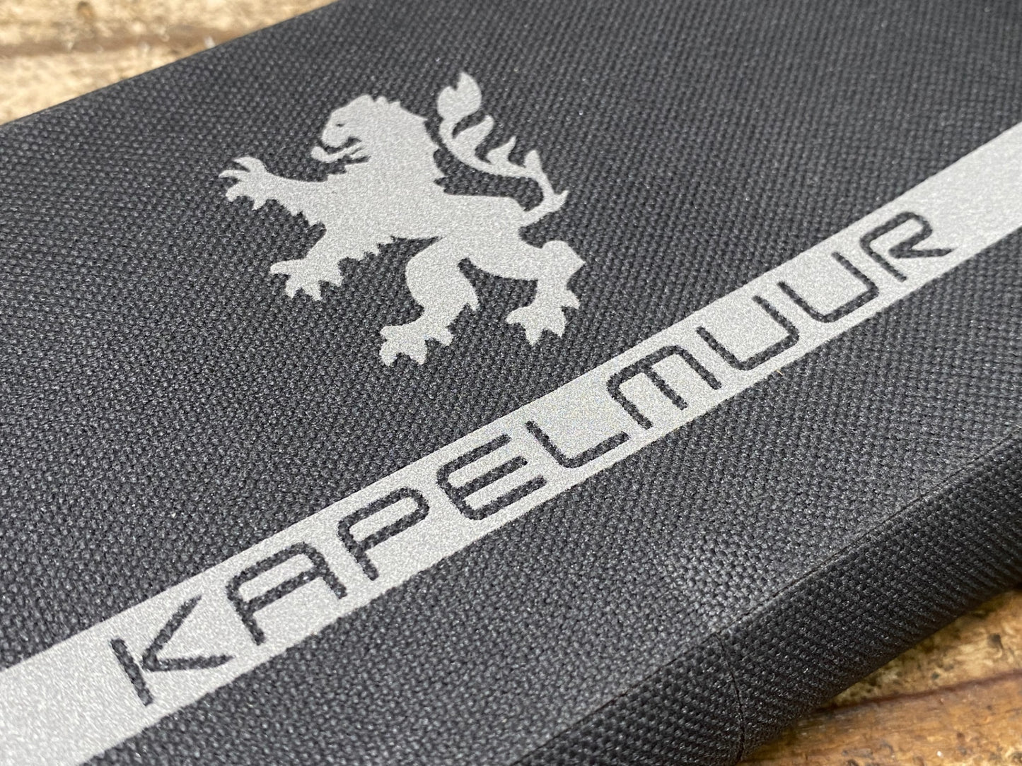 IX313 カペルミュール KAPELMUUR サイクルポーチ グレー