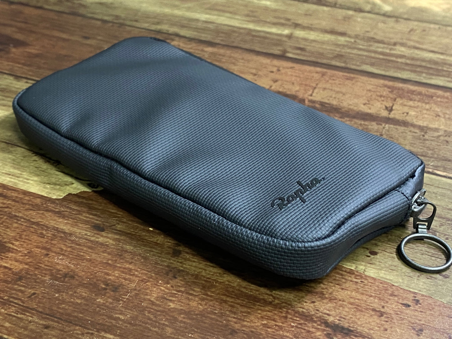 IZ250 ラファ Rapha エッセンシャルケース ESSENTIALS CASE 黒