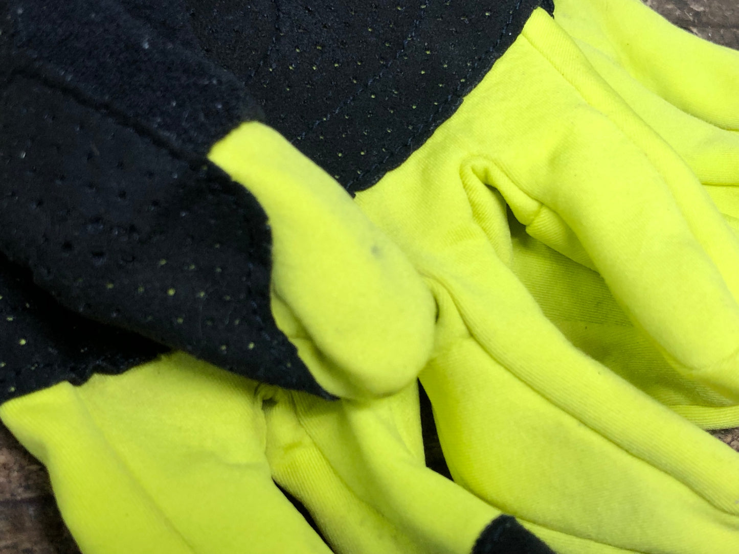IW759 ラファ Rapha PRO TEAM GLOVES 長指 グローブ 黄 M 汚れ