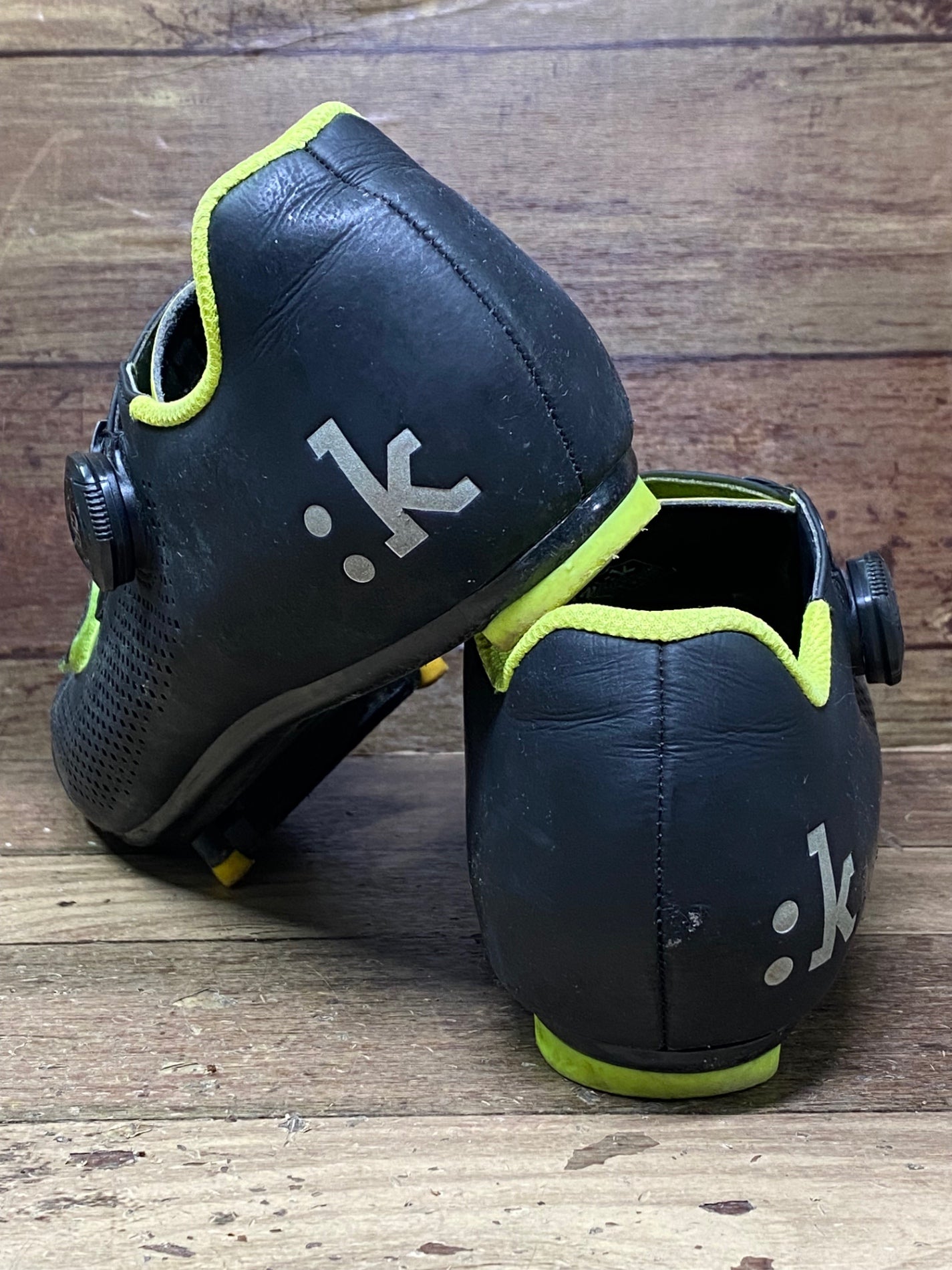 IJ834 フィジーク FIZIK R4 ROAD SHOES ビンディングシューズ 黒 黄緑 EU43