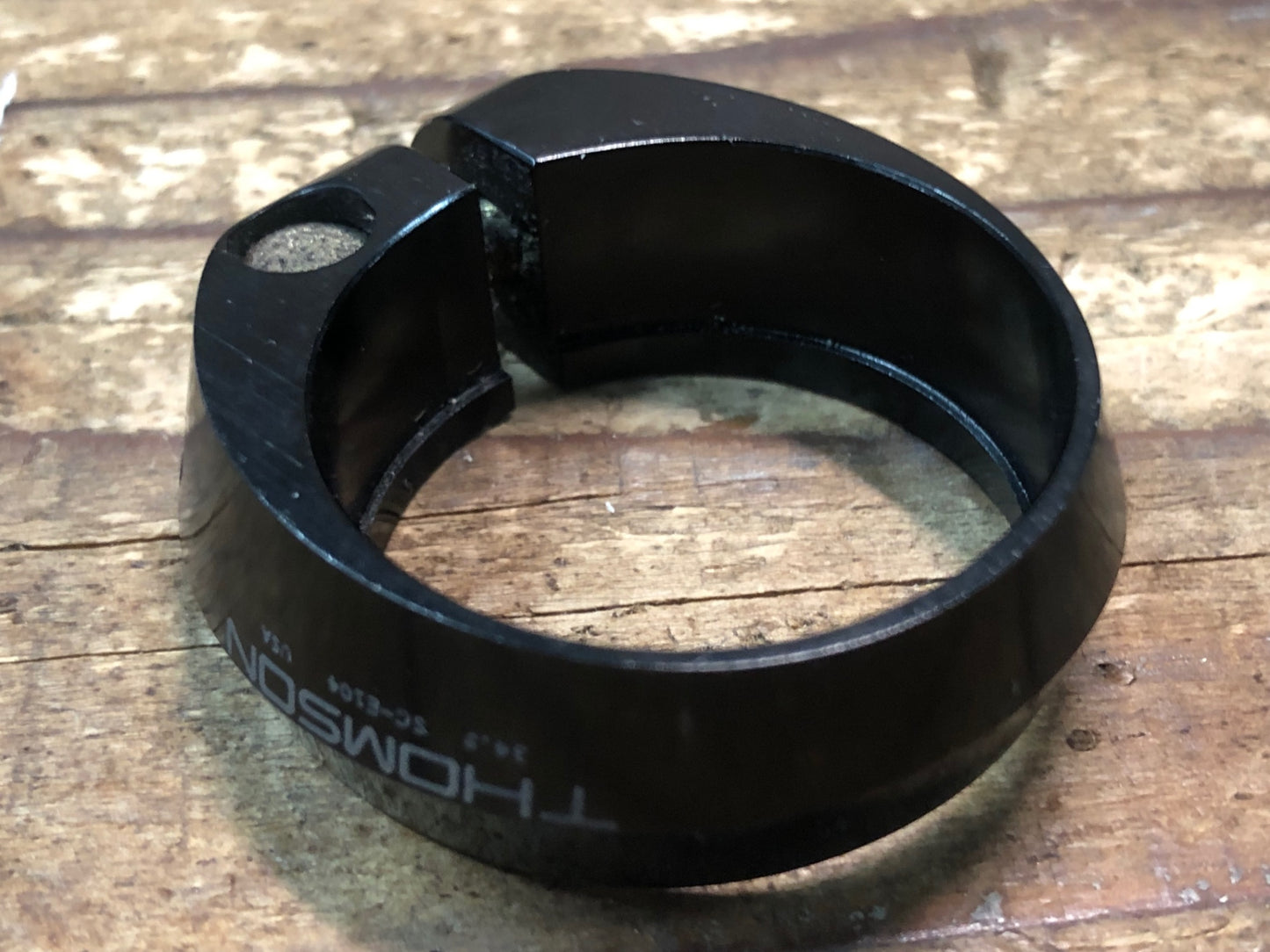 IW674 トムソン THOMSON SC-E104 シートクランプ Φ34.9mm 黒