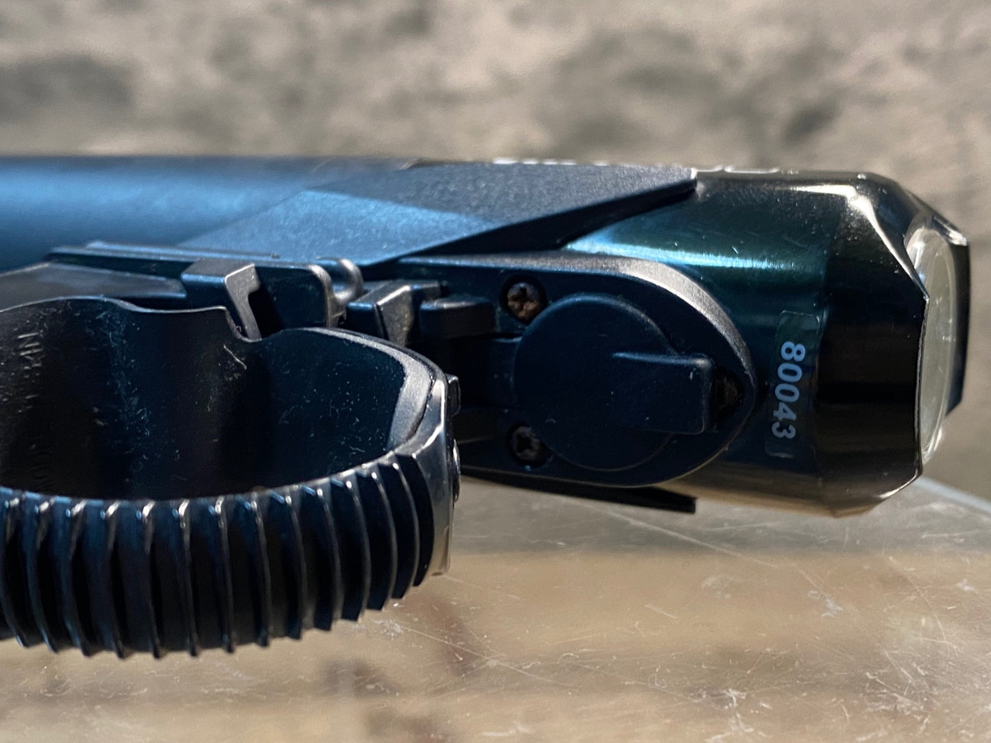 IN578 キャットアイ CATEYE VOLT400 フロントライト ※点灯確認済み