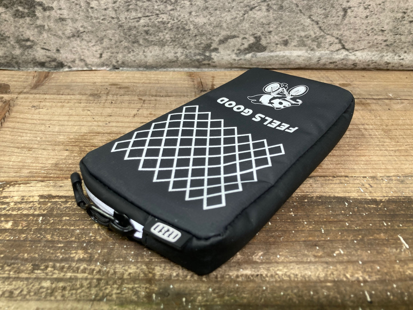 IU506 R250 ポーチ