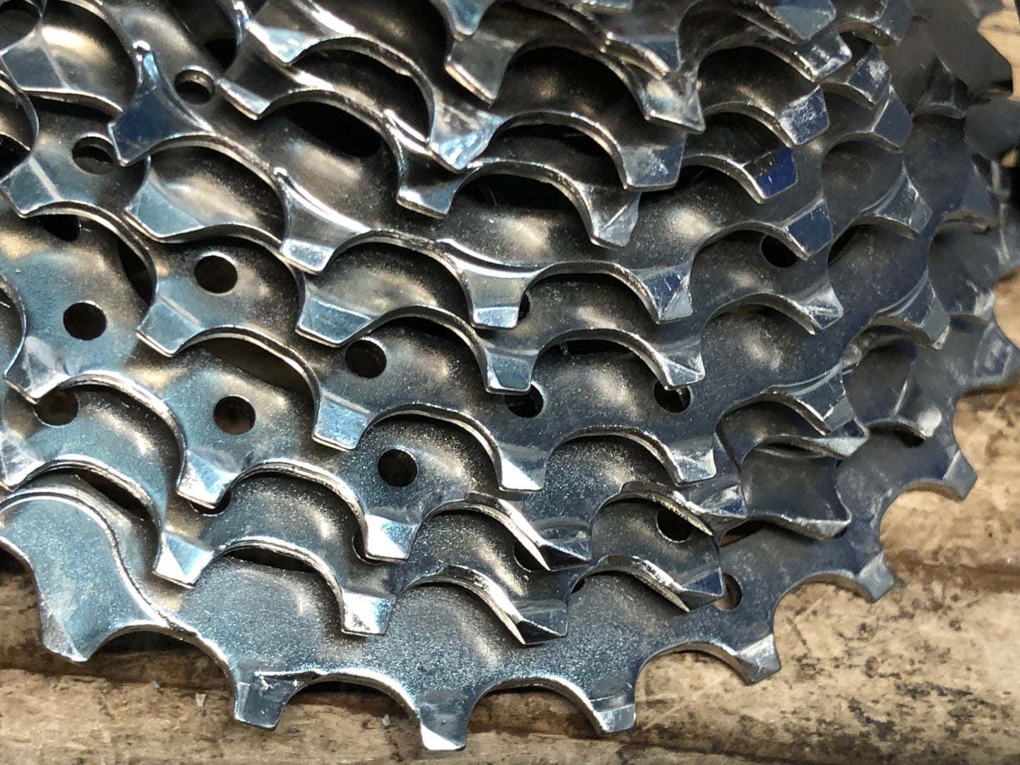 IO750 シマノ SHIMANO 105 CS-R7000 スプロケット 11-28T 11S