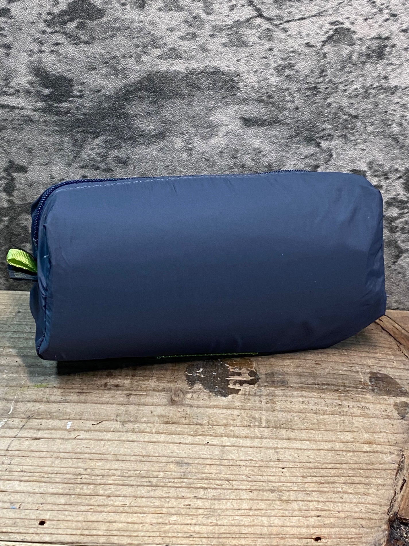 JB491 モンベル mont-bell 横型 輪行袋 グレー