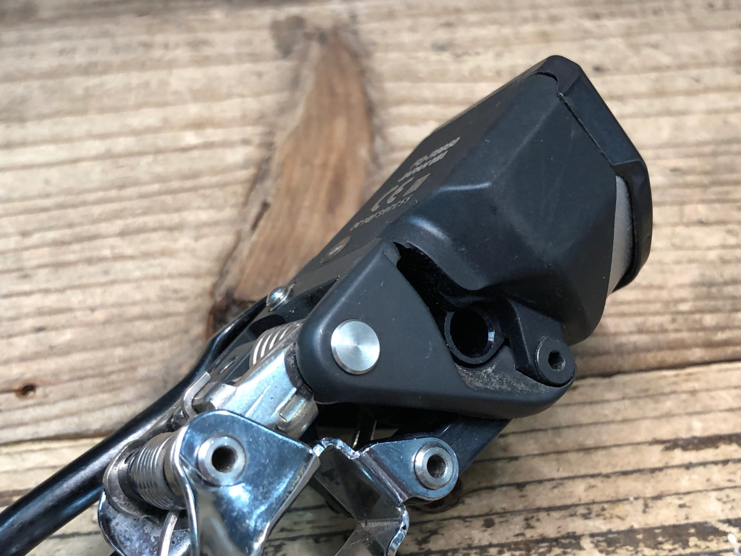 IY476 シマノ Shimano アルテグラ ULTEGRA FD-R8050 Di2 電動 フロントディレイラー 社外チェーンキャッチャー