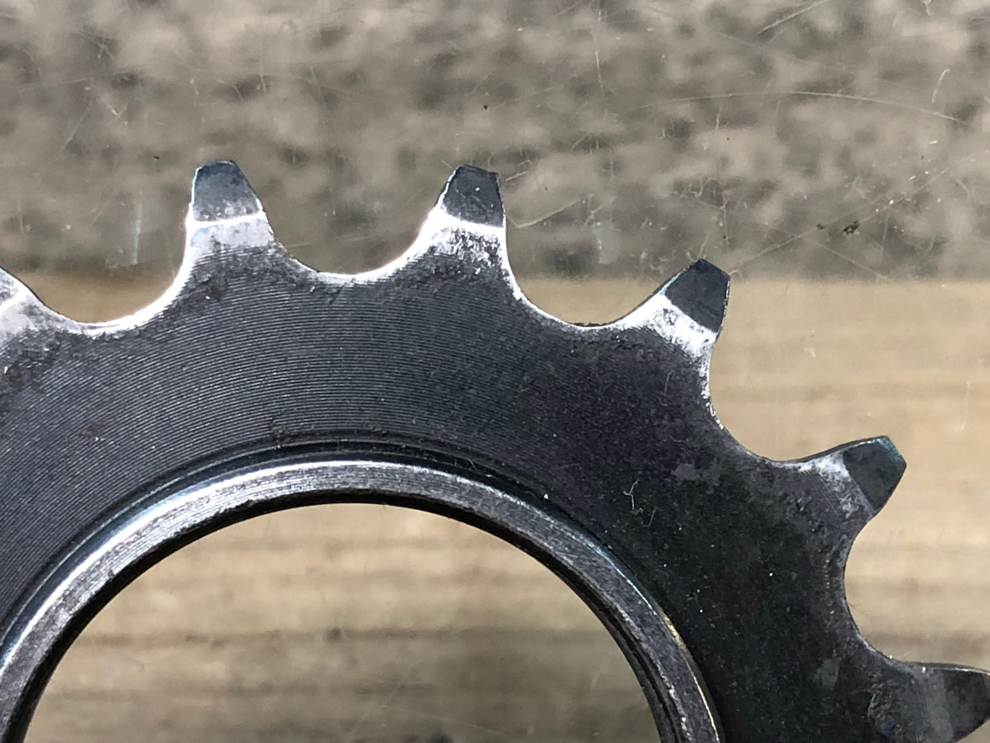 IU343 シマノ SHIMANO デュラエース DURA-ACE NJS シングル コグ トラック 16T