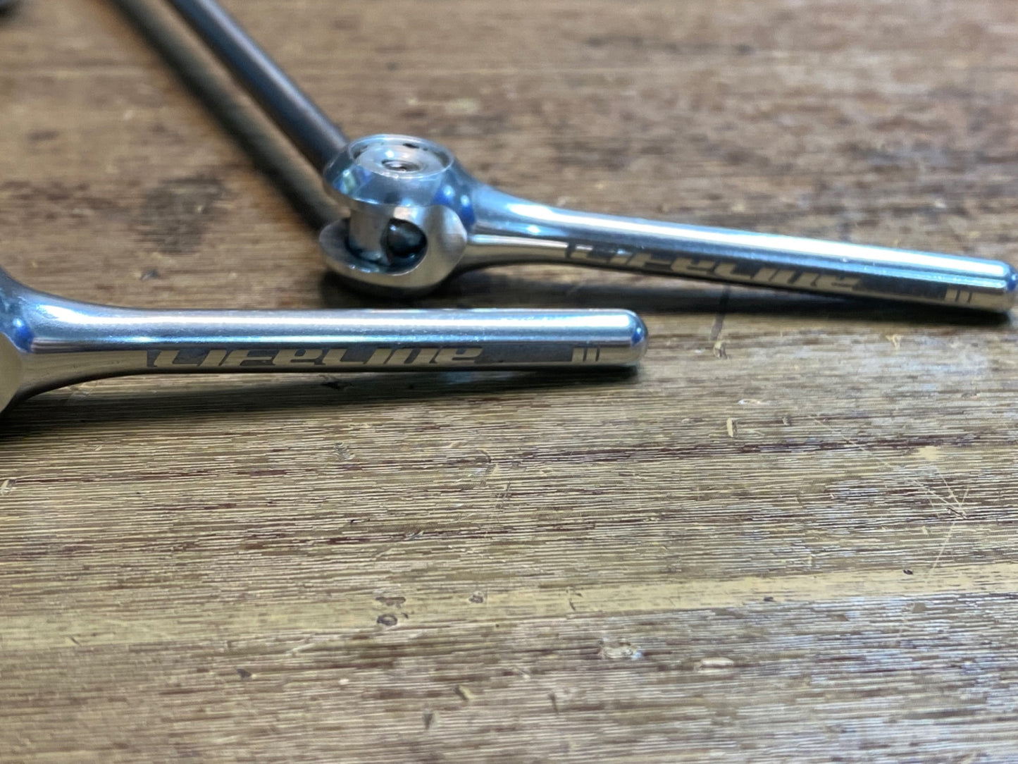 IZ032 ライフライン LIFELINE チタン クイックリリース シルバー 前後セット