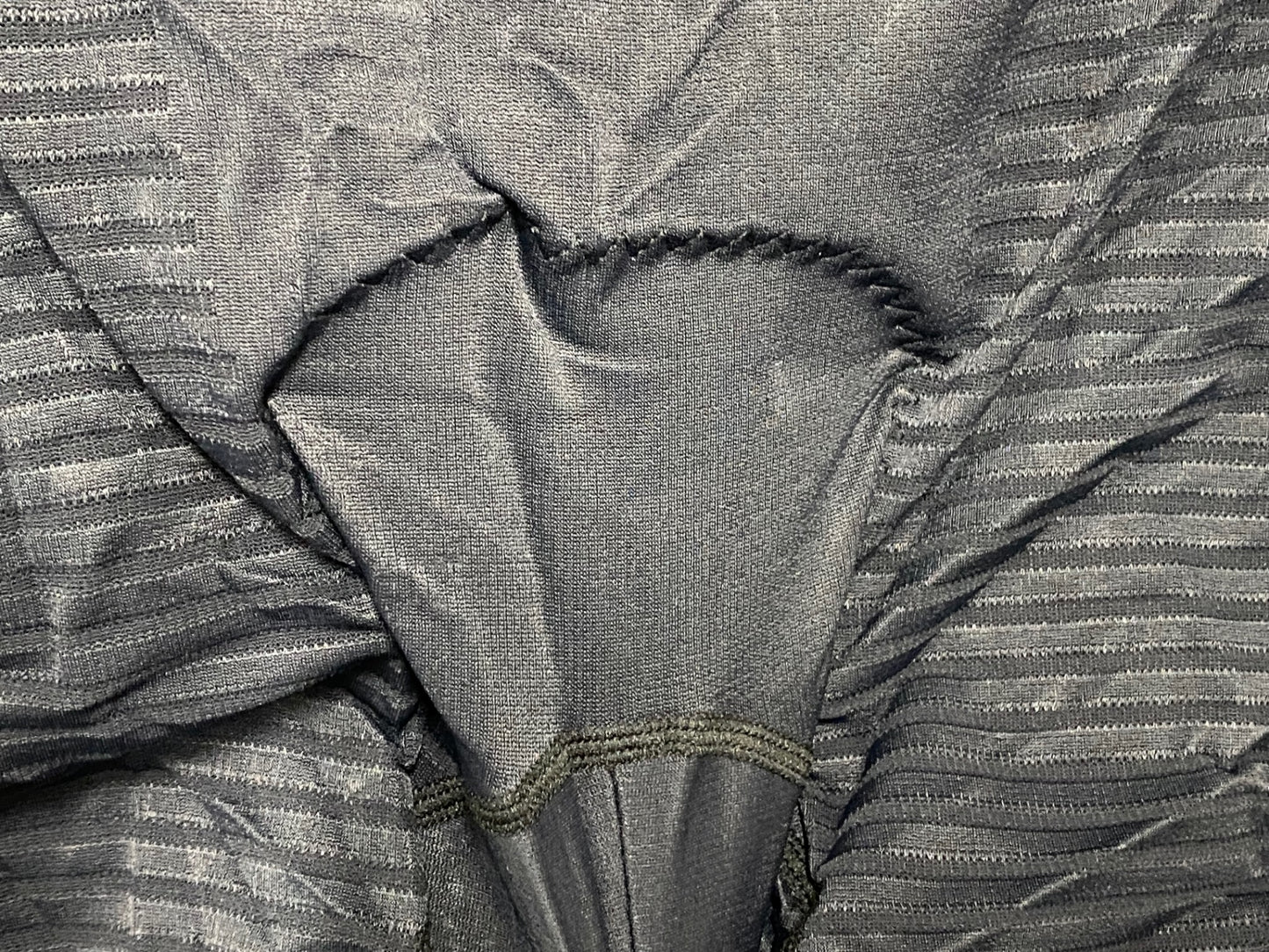 IV915 パールイズミPEARL iZUMi パッド付 インナーパンツ 黒 L メッシュ