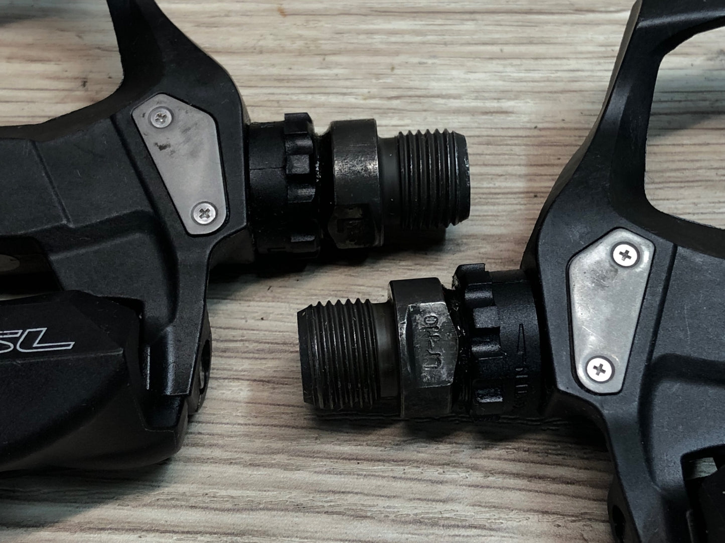 IN334 シマノ SHIMANO PD-RS500 ビンディングペダル 黒 シャフト回転スムース