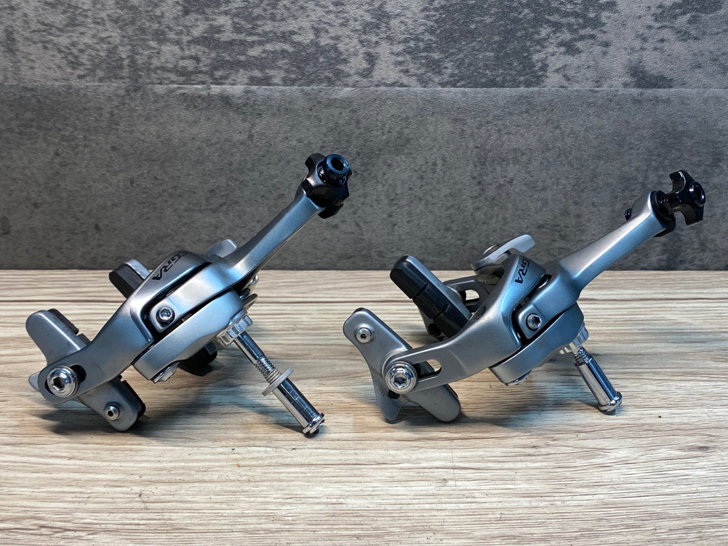 IS523 シマノ SHIMANO アルテグラ ULTEGRA BR-6700 キャリパーブレーキ 前後セット