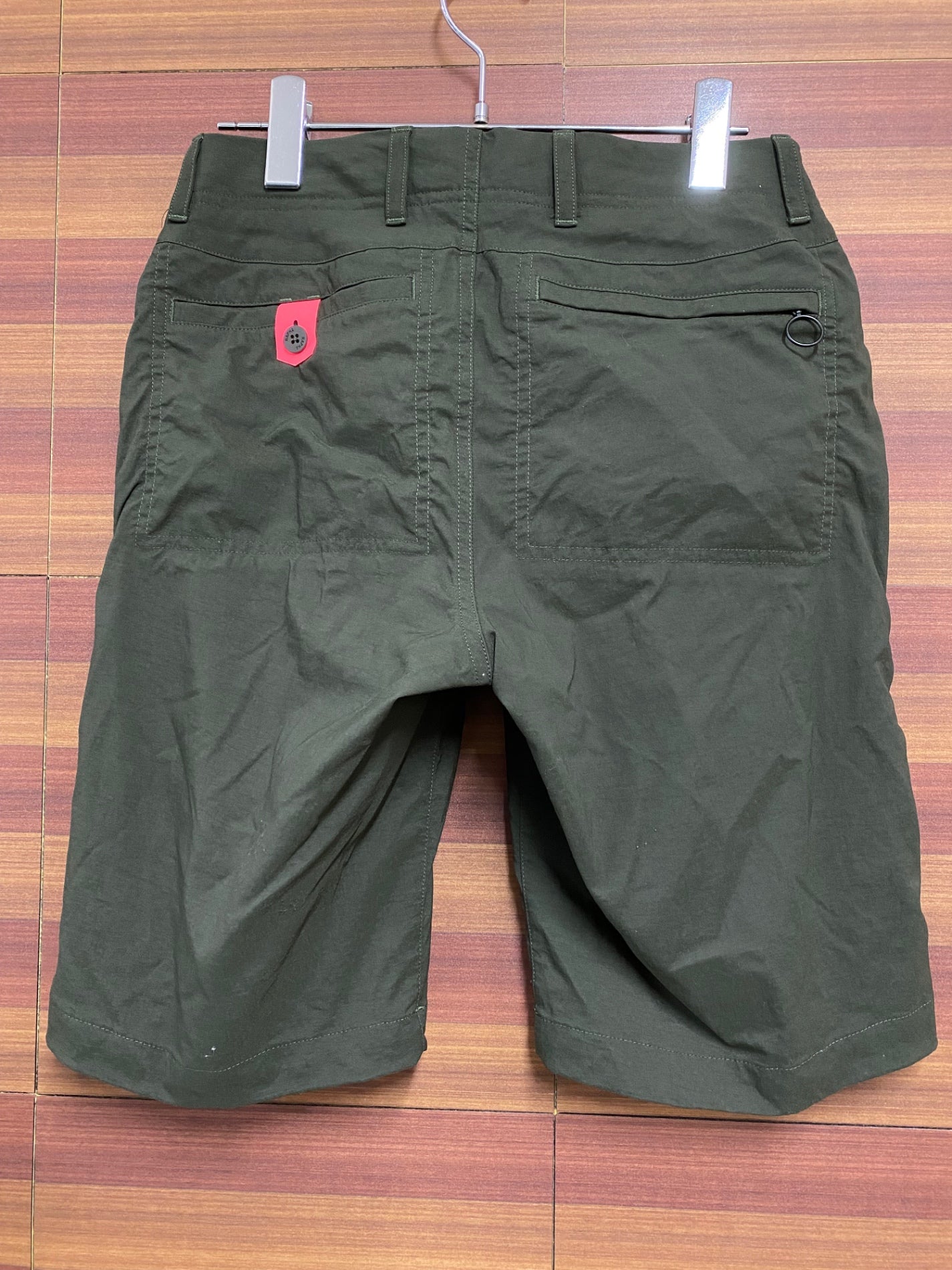 HU630 ラファ Rapha WOMEN'S RANDONNEE SHORTS サイクルパンツ カーキ 26WAIST 膝丈 ※擦れ