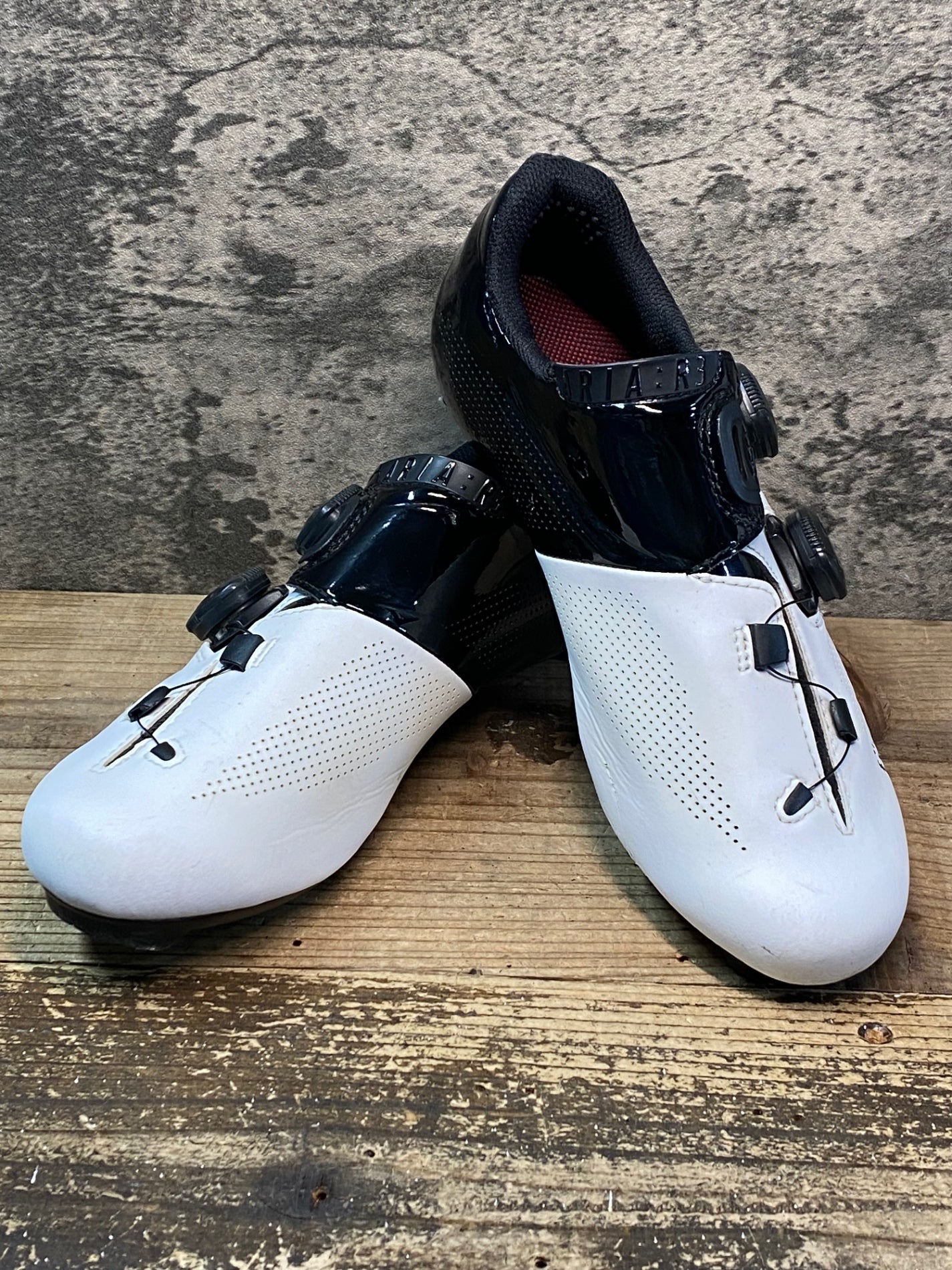 JB327 フィジーク fizik ARIA R3 Shoes ビンディングシューズ 白 黒 EU37.5 3穴