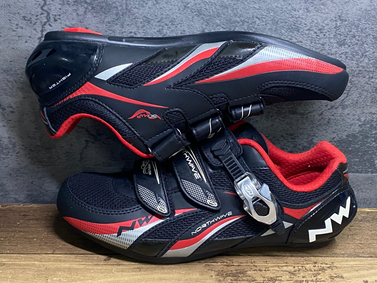 IY363 ノースウェーブ NORTHWAVE FIGHTER SBS ビンディングシューズ 3穴 黒 EU41