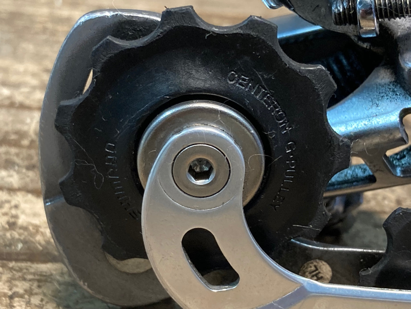 IW678 シマノ SHIMANO 105 RD-5600 リアディレイラー 10S