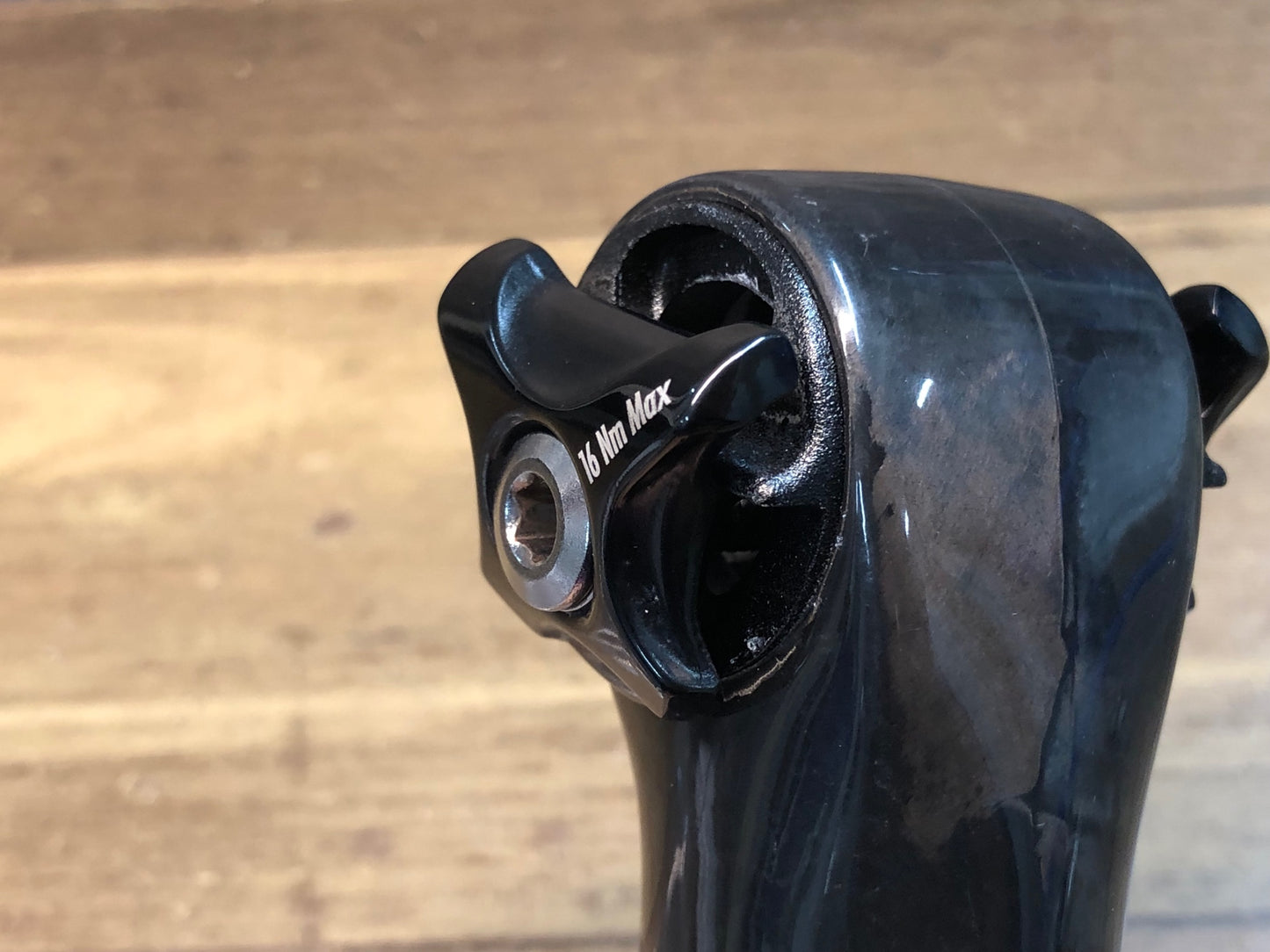 IX562 トレック TREK カーボン シートマストキャップ ラウンド 135mm 金属レール用