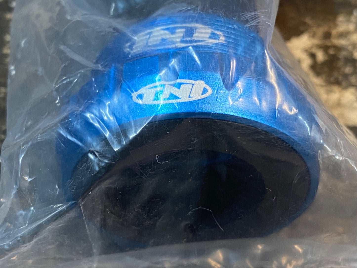 IS584 TNI セラミック ボトムブラケット BB BSA ブルー