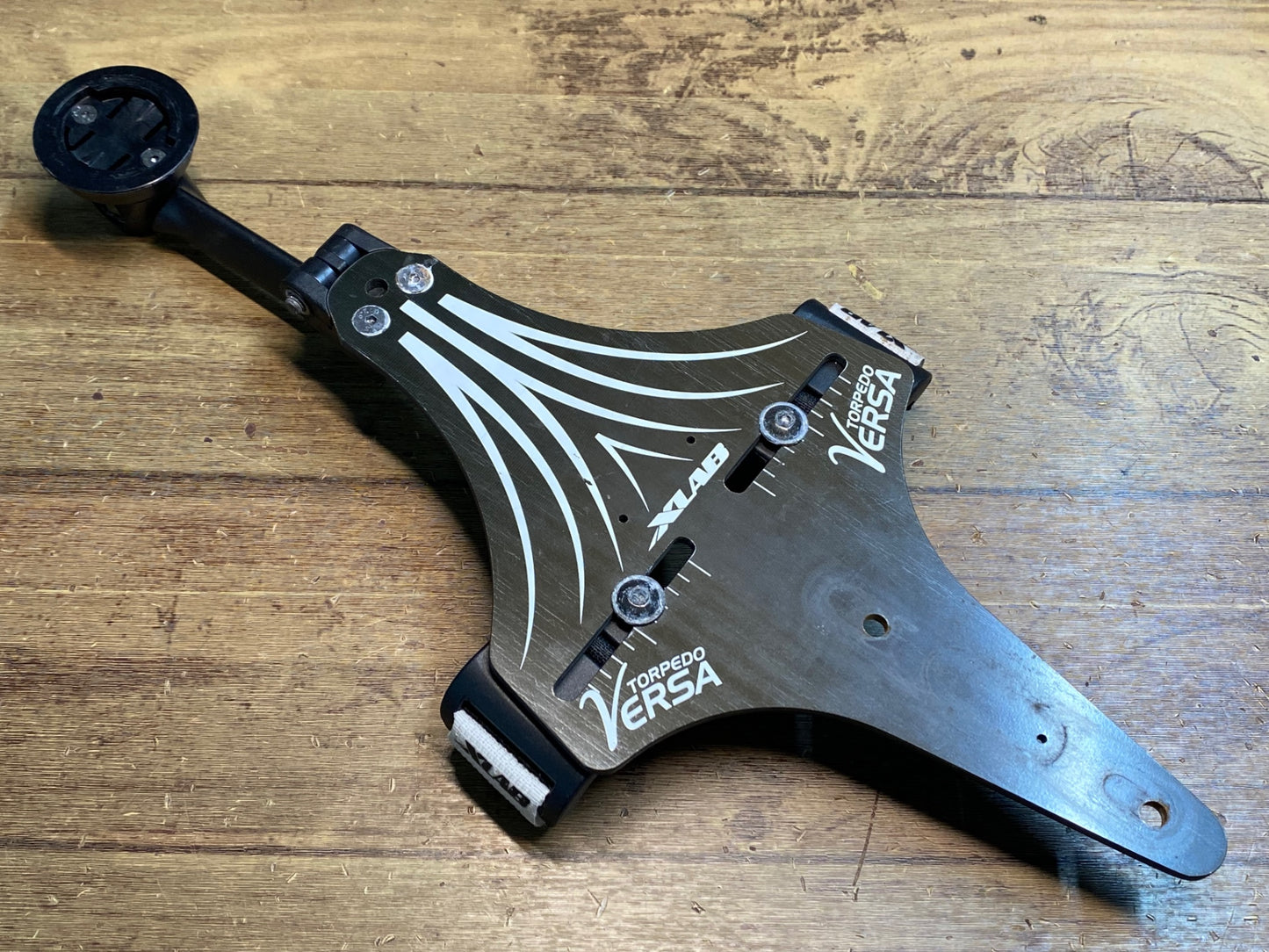 IZ027 XLAB TORPEDO VERSA ハイドレーション ベース カーボン