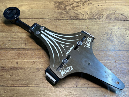 IZ027 XLAB TORPEDO VERSA ハイドレーション ベース カーボン