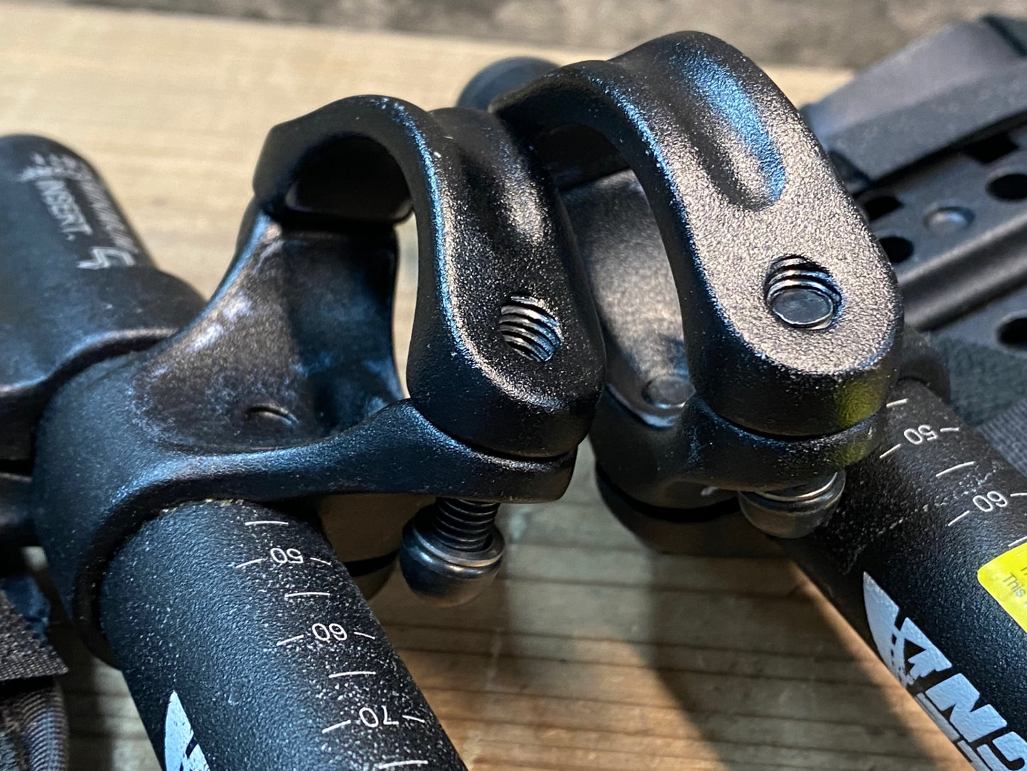 IO900 プロファイルデザイン T2 TT/タイムトライアル DHバー