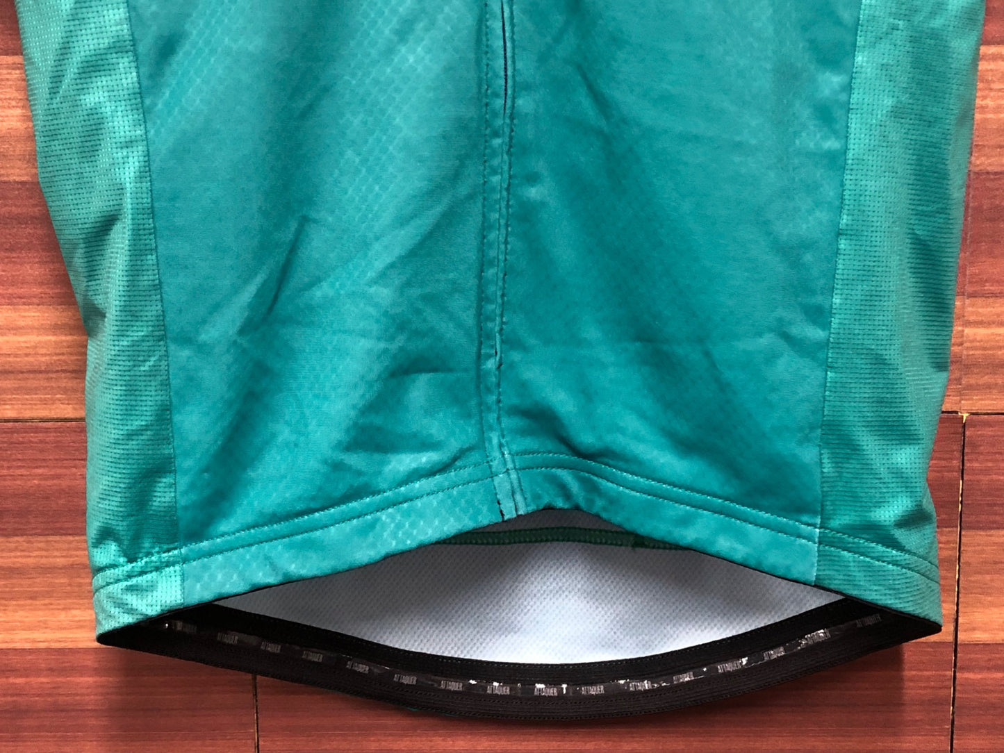 IO305 アタッカー ATTAQUER ALL DAY 半袖 サイクルジャージ 赤 緑 S