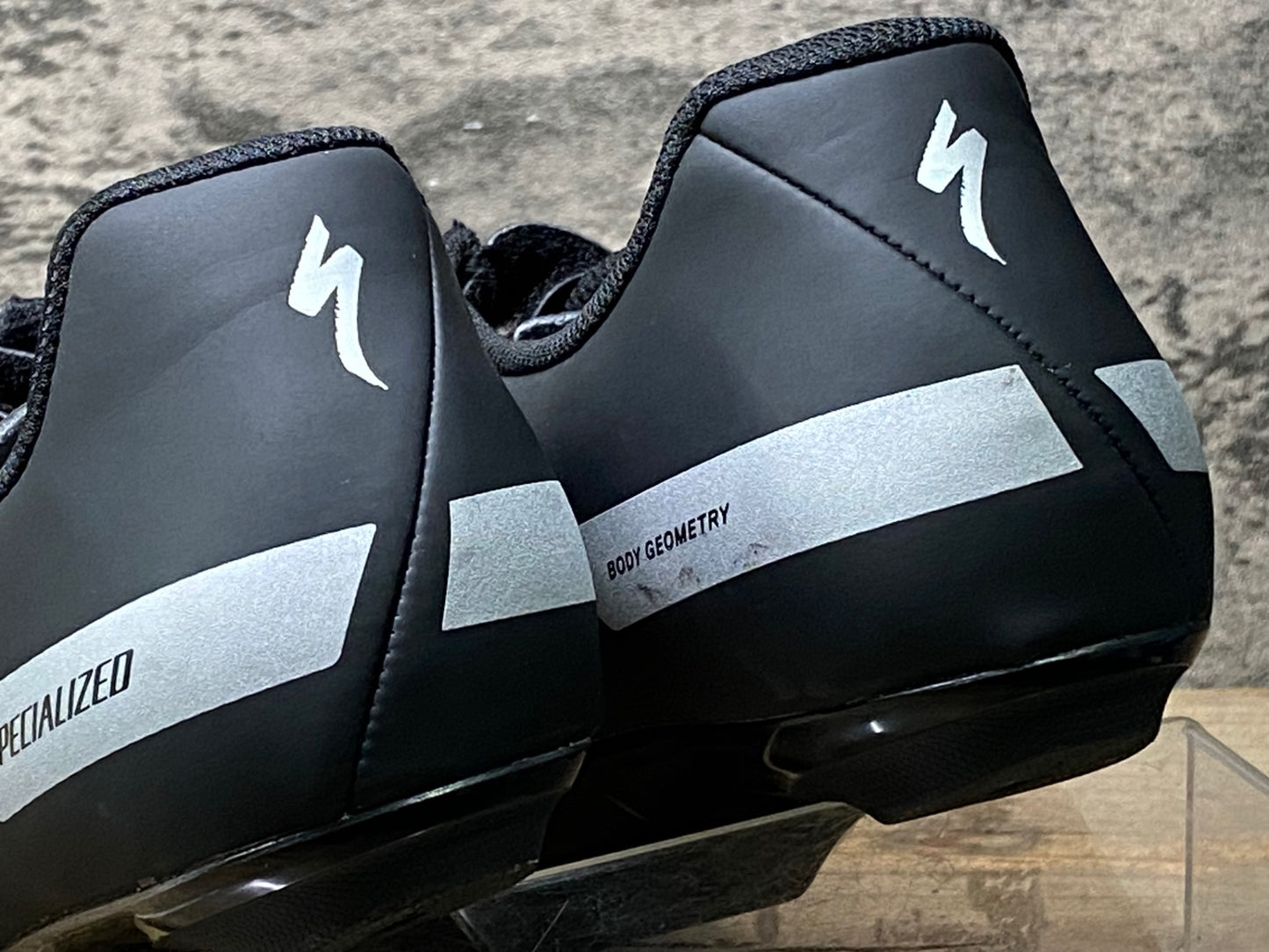 IY494 スペシャライズド SPECIALIZED トーチ TORCH1.0 ビンディングシューズ SPD 黒 EU43 ベルクロ