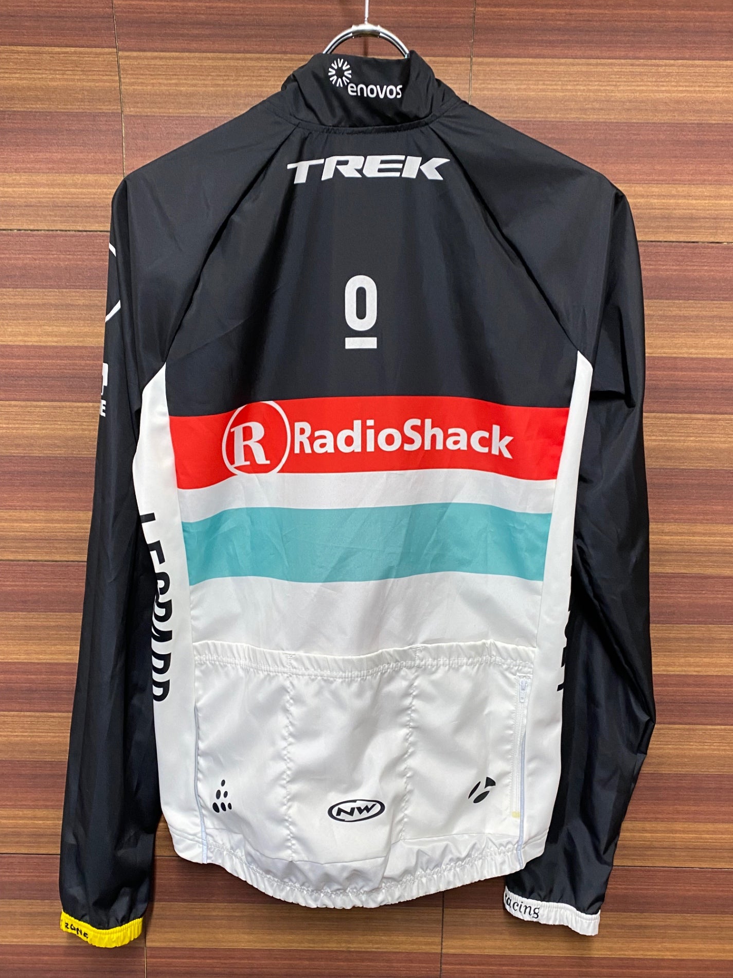 IT217 クラフト CRAFT 長袖 ウィンドブレイカー 黒 白 XS