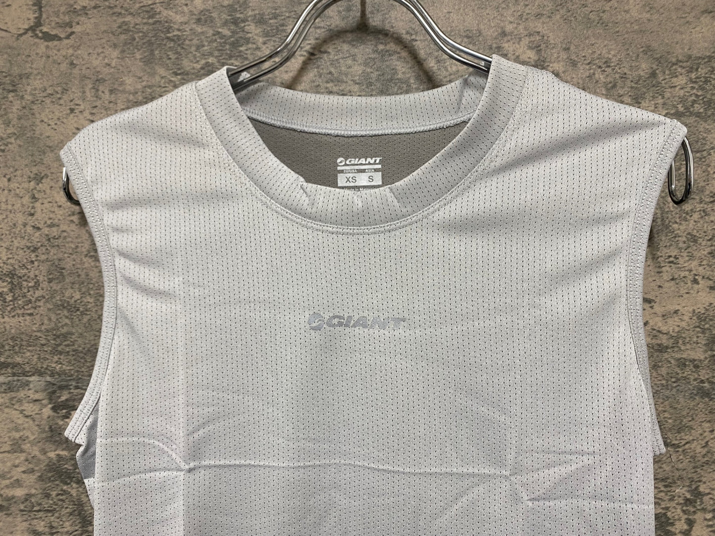 IV924 ジャイアント GIANT ノースリーブ べースレイヤー グレー S メッシュ