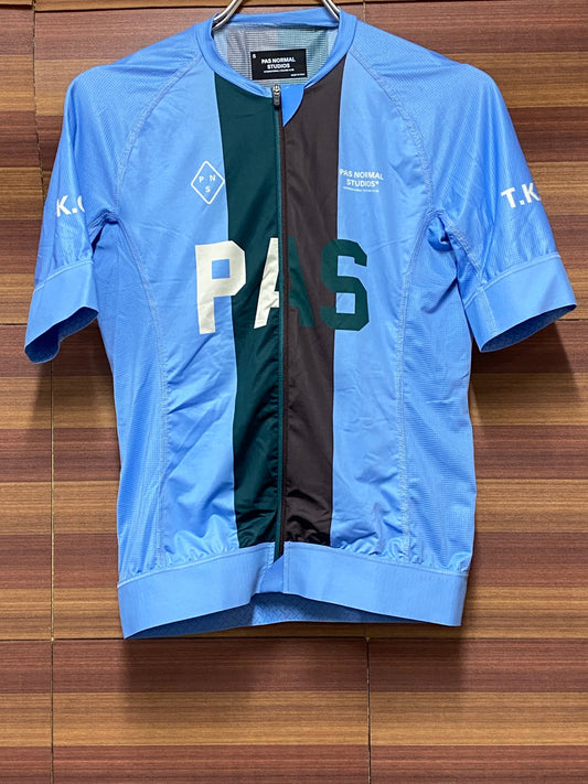 IV051 パスノーマルスタジオ PAS NORMAL STUDIOS T.K.O. Essential Jersey 半袖サイクルジャージ 水色 S