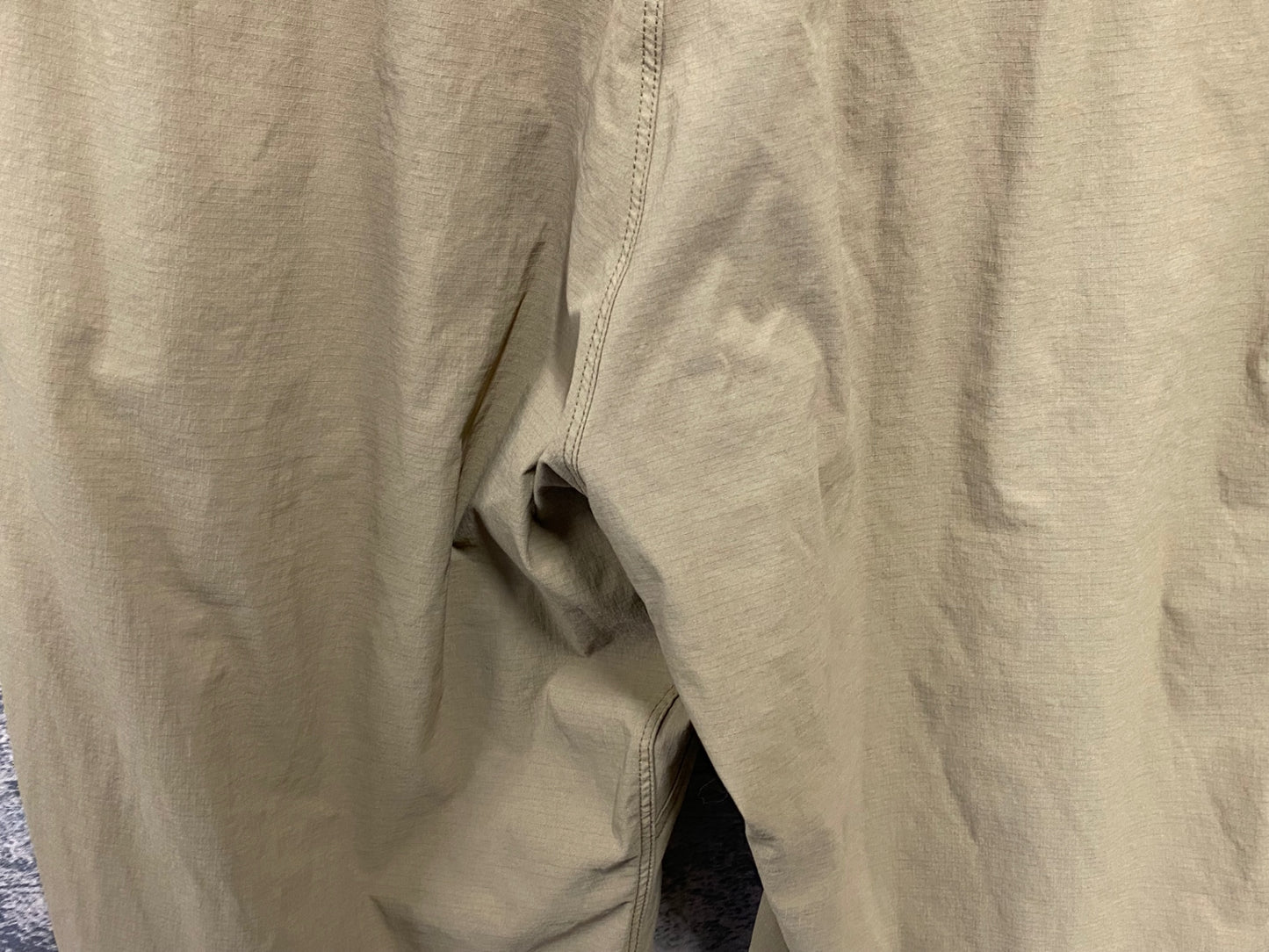 IZ852 モンベル mont-bell サイクルパンツ 黄土色 XL