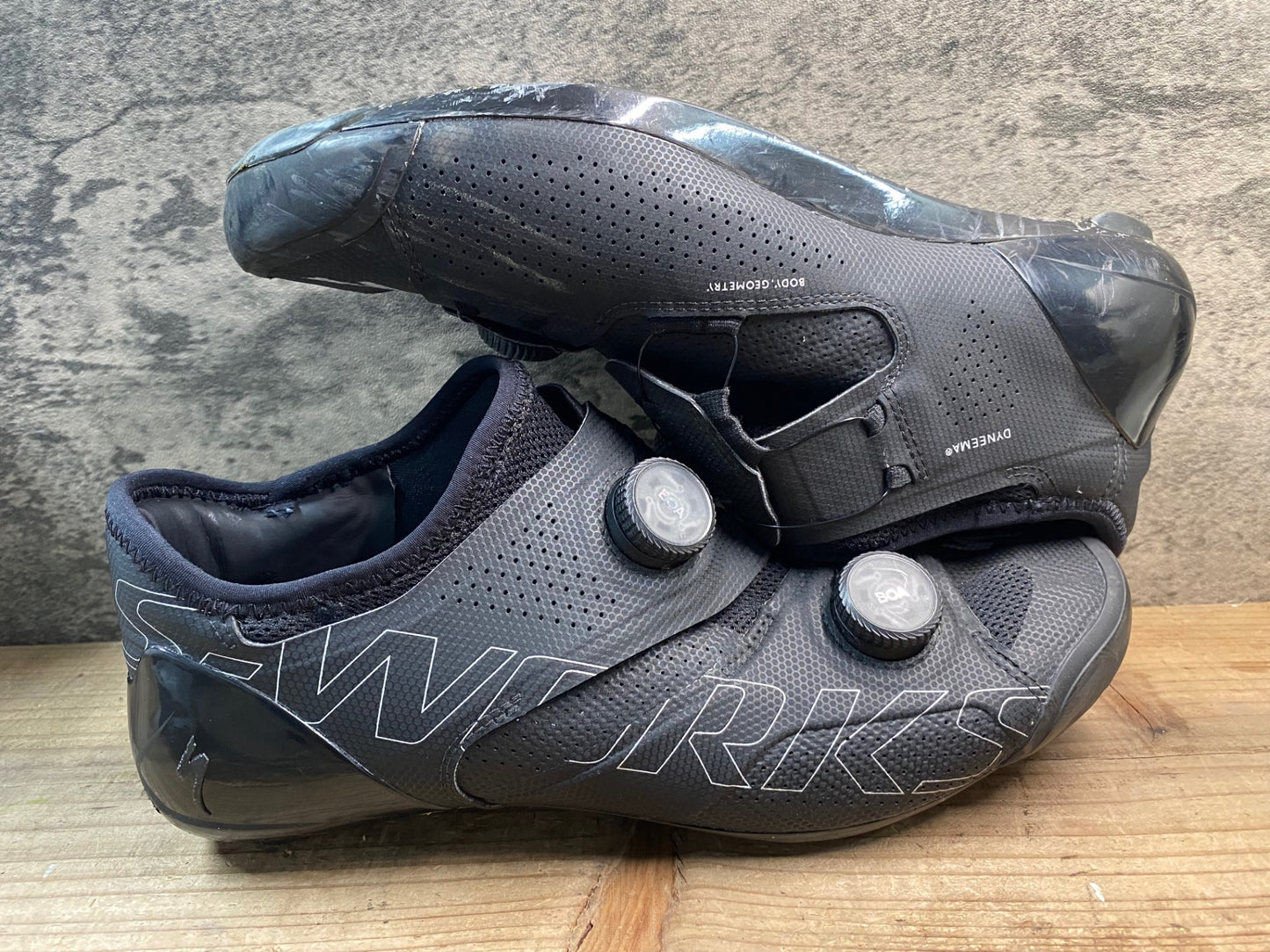 IY085 スペシャライズド SPECIALIZED S-WORKS Ares ビンディングシューズ SPD-SL EU42 黒 ※ソールの傷多め