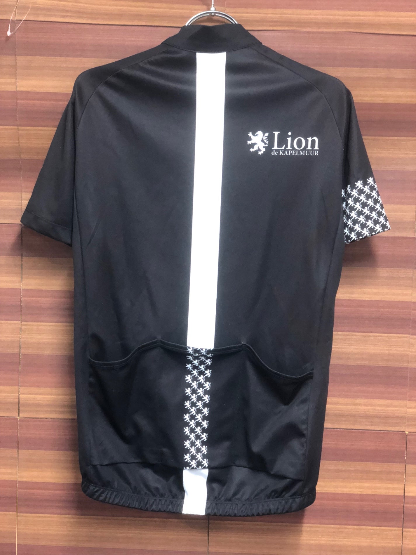 IP142 リオンドカペルミュール Lion de KAPELMUUR 半袖 サイクルジャージ 黒 L ※ほつれ