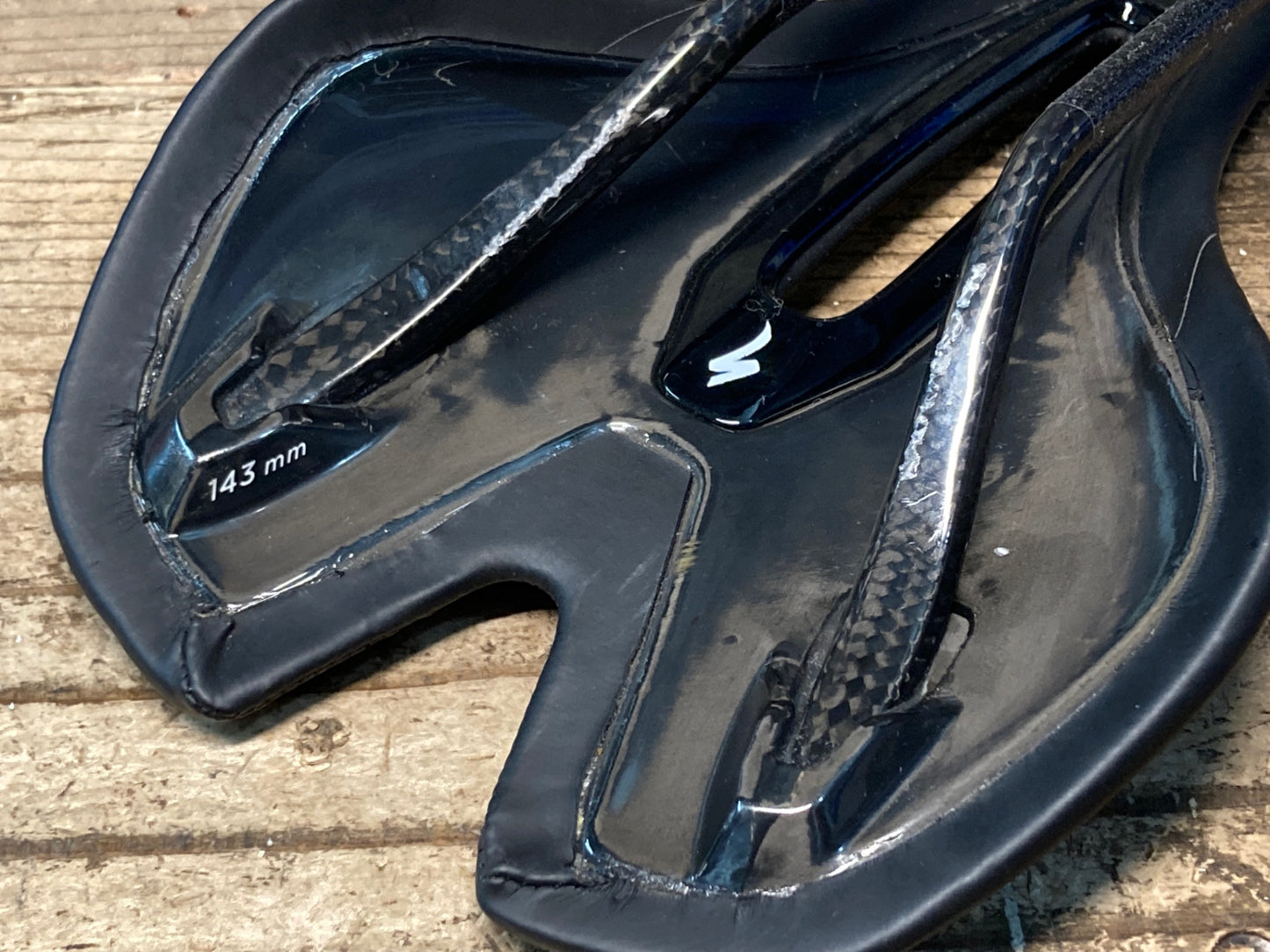 JD928 スペシャライズド SPECIALIZED S-WORKS TOUPE サドル 黒 143mm fact CARBON