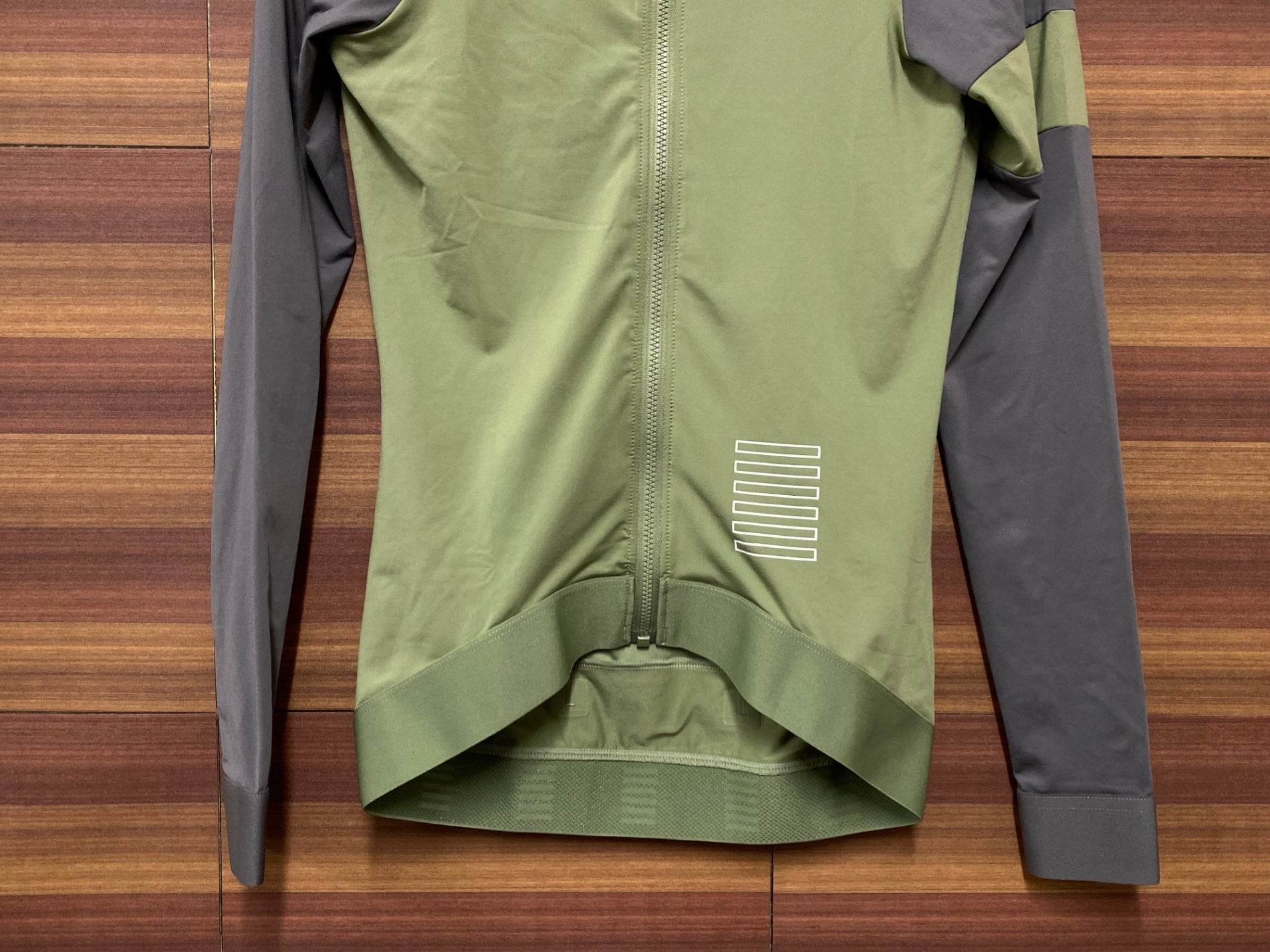 IE327 ラファ Rapha WOMEN'S PRO TEAM LONG SLEEVE TRAINING IE327 ラファ Rapha WOMEN'S PRO TEAM LONG SLEEVE TRAINING