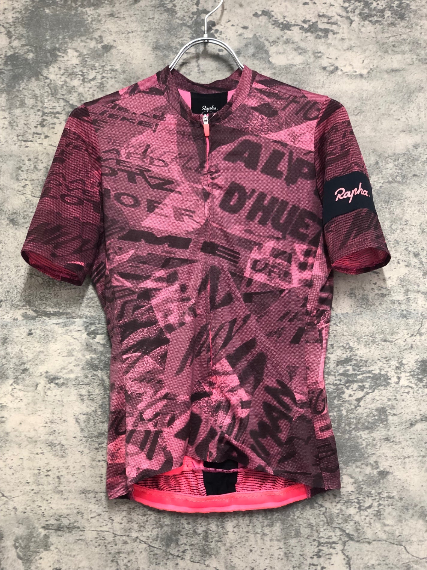 IX371 ラファ Rapha SOUPLESSE FLYWEIGHT JERSEY GRAFFITI PRINT 半袖 サイクルジャージ ピンク S