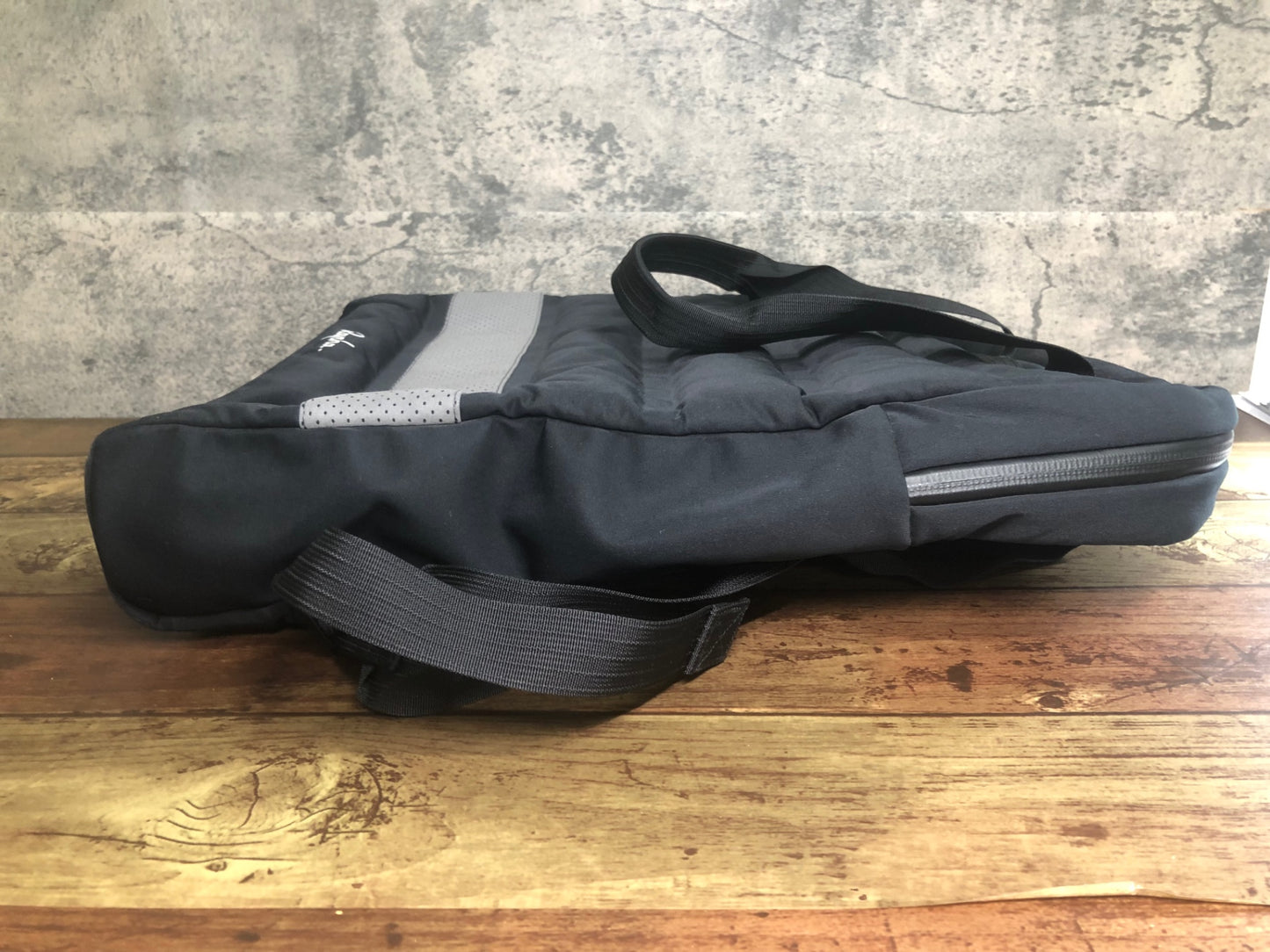 IW776 ラファ Rapha CONVERTIBLE BACKPACK TOTE リュック バックパック 黒