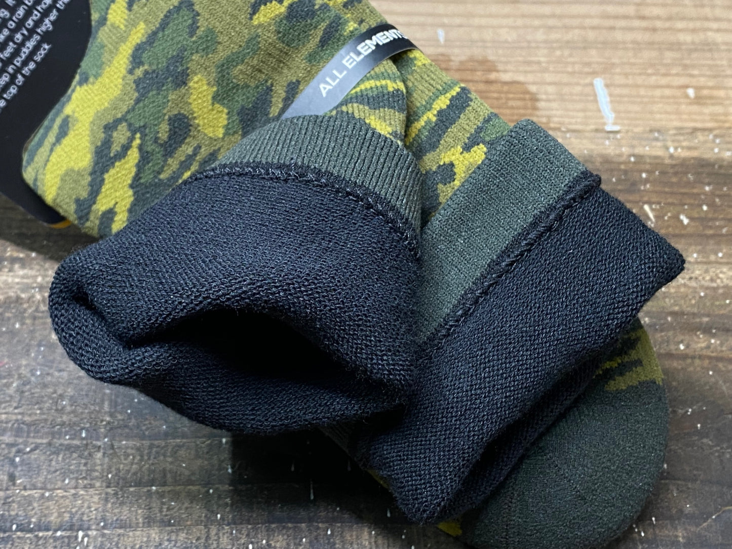 IQ176 シャワーズパス showers pass 防水ソックス 緑 迷彩 M/L