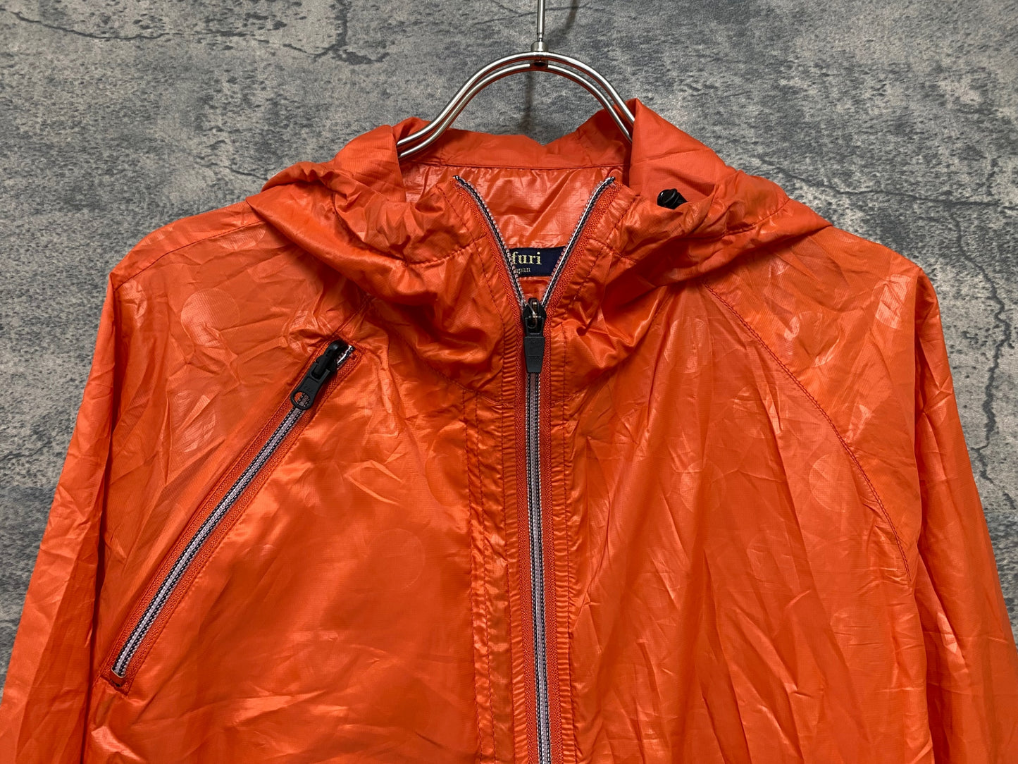 JB769 ナリフリ narifuri ウィンドブレーカー 赤 M