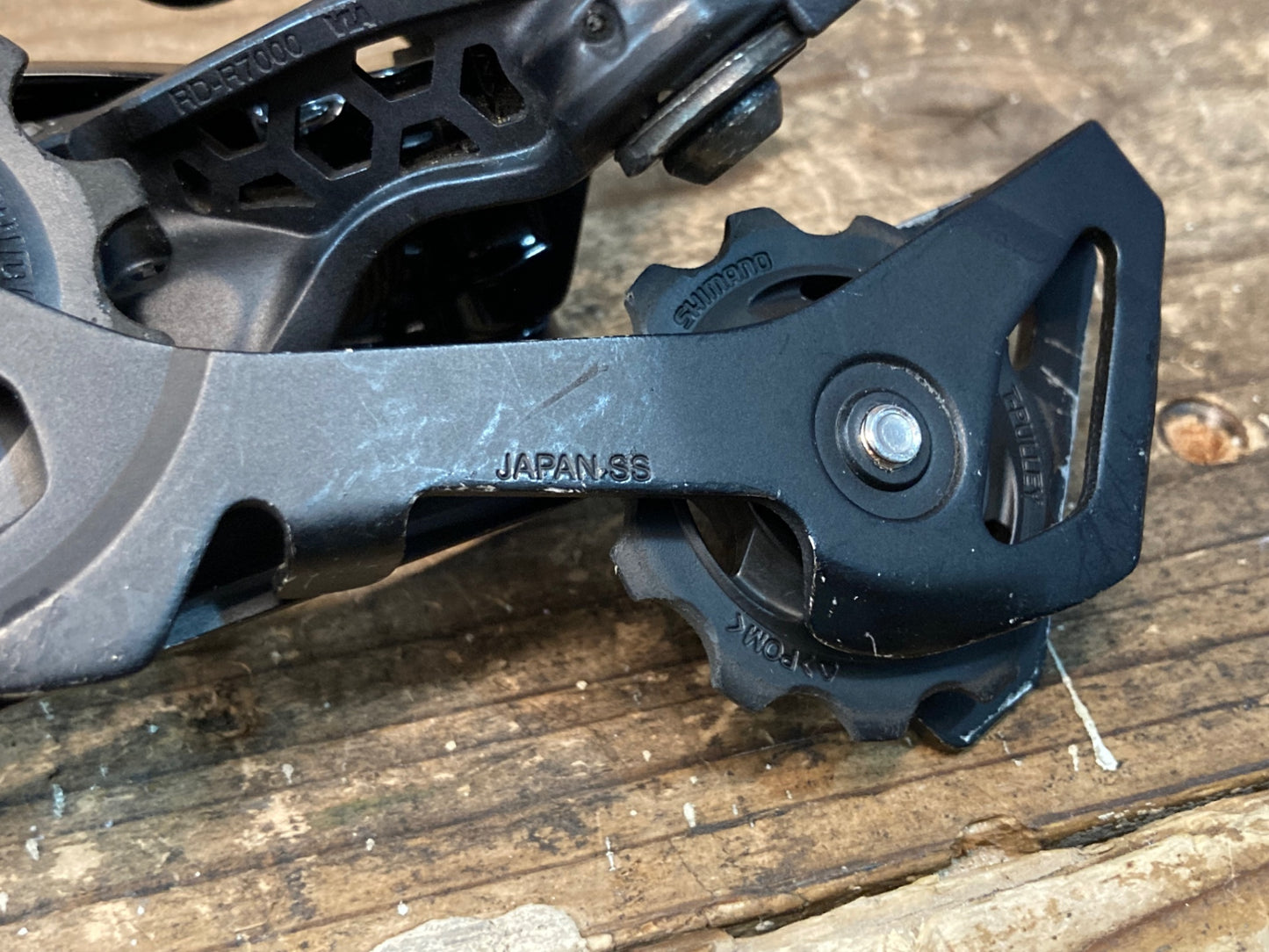 IW106 シマノ SHIMANO 105 RD-R7000 SS リアディレイラー