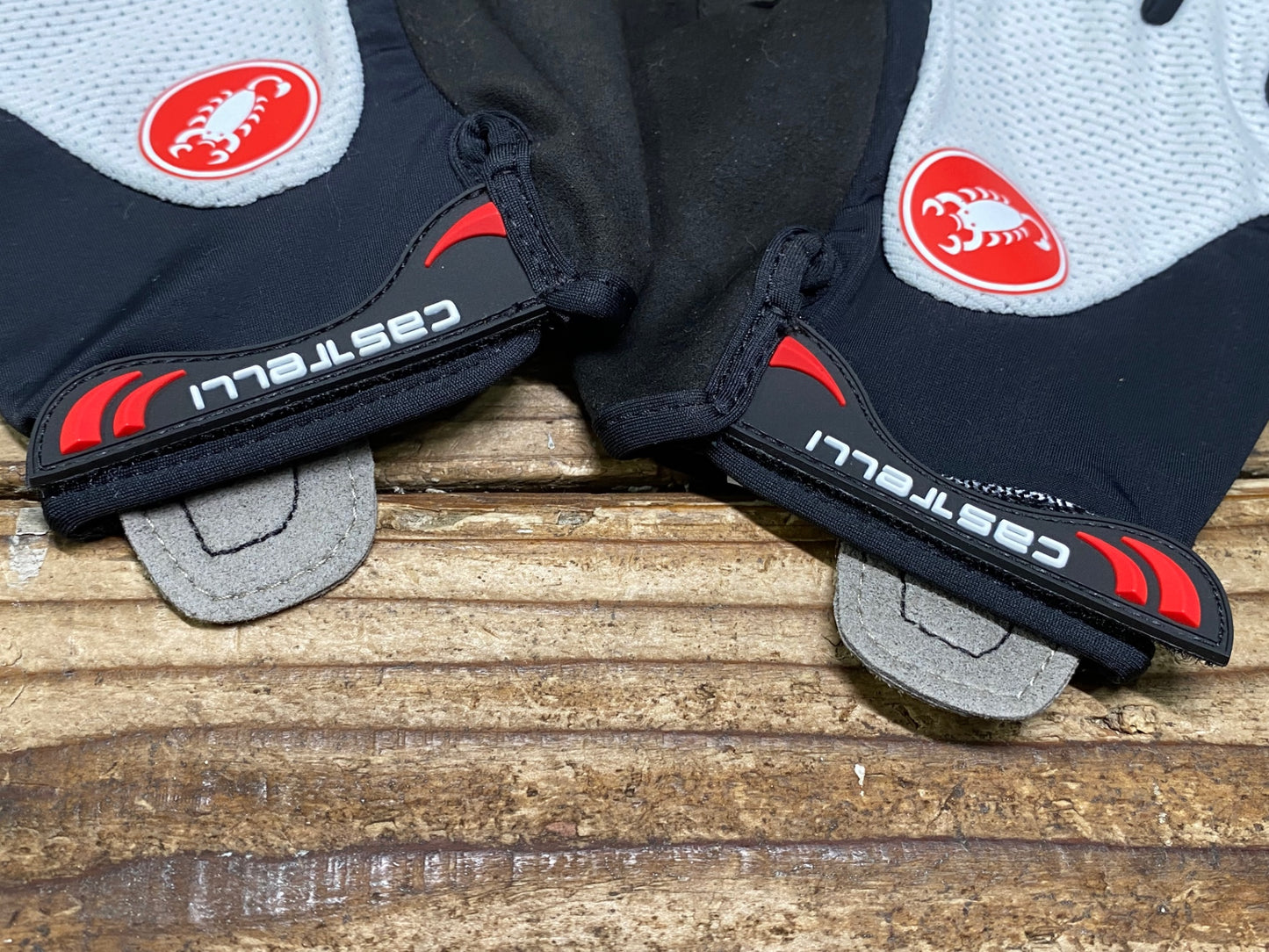 IW358 カステリ CASTELLI 指切 サイクルグローブ 黒 M