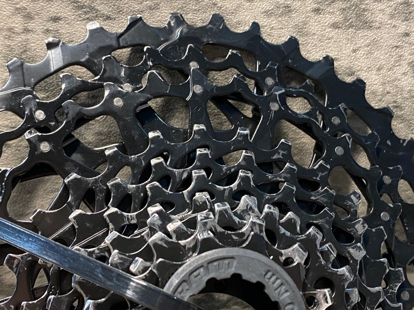 IS039 スラム SRAM スプロケット 11s 11-42T