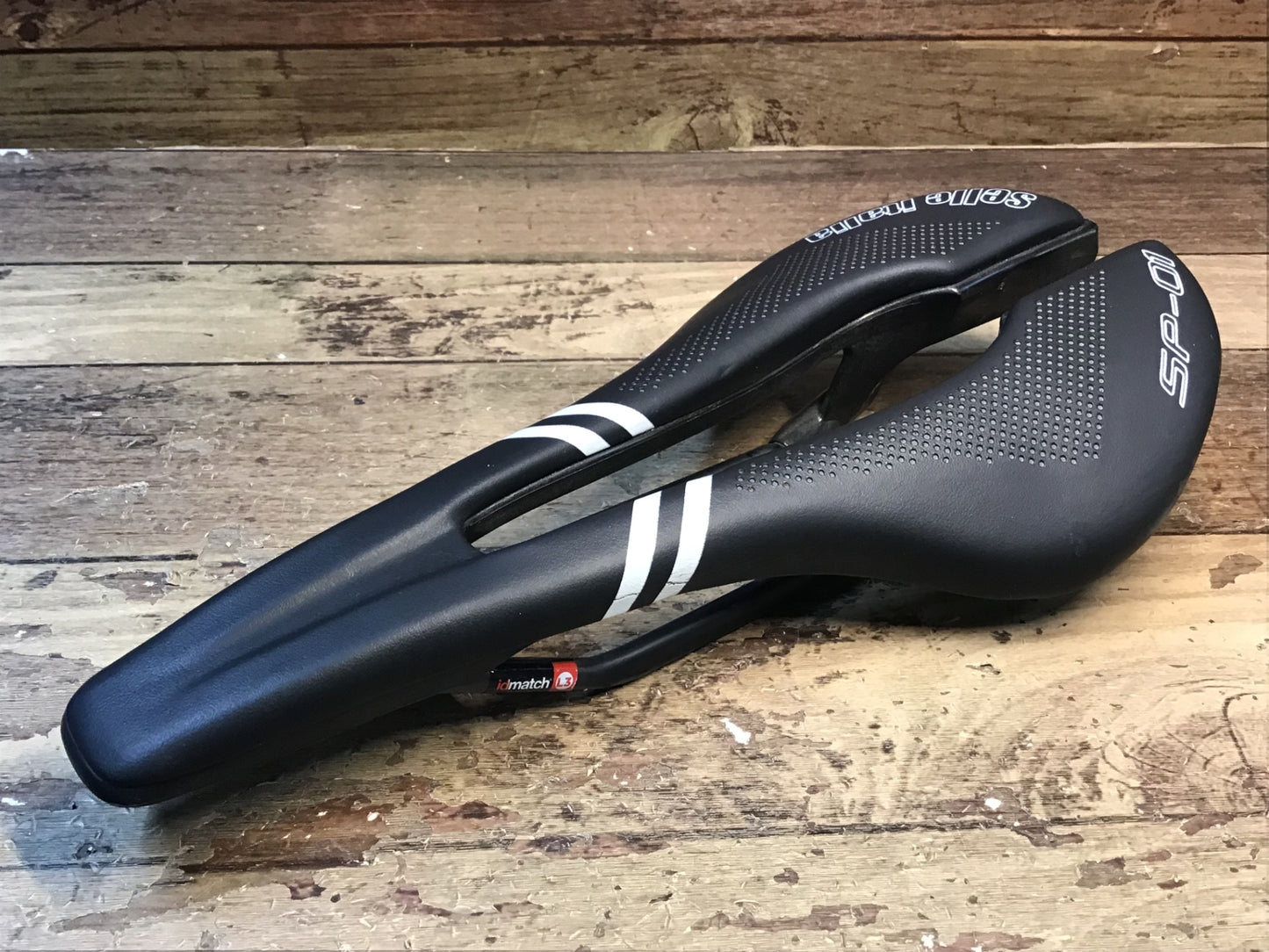 IA794 セッレイタリア Selle Italia SP-01 Kit Carbonio SUPERFLOW サドル Lサイズ カーボンレール