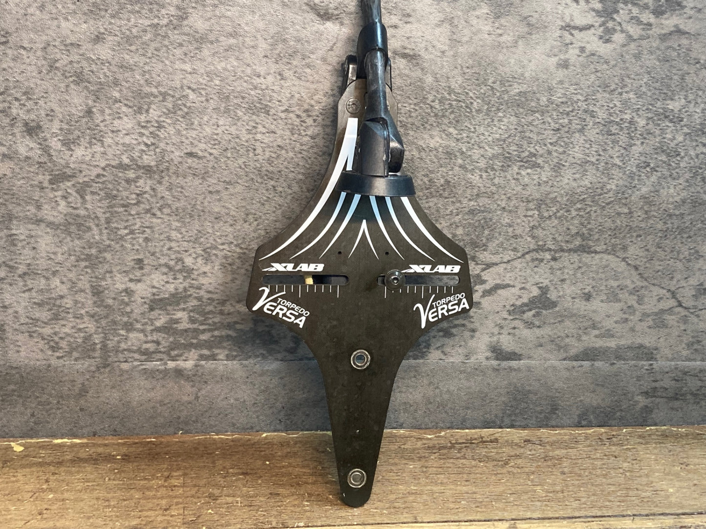 IU869 XLAB TORPEDO VERSA フローフロントハイドレーションプレート マウント