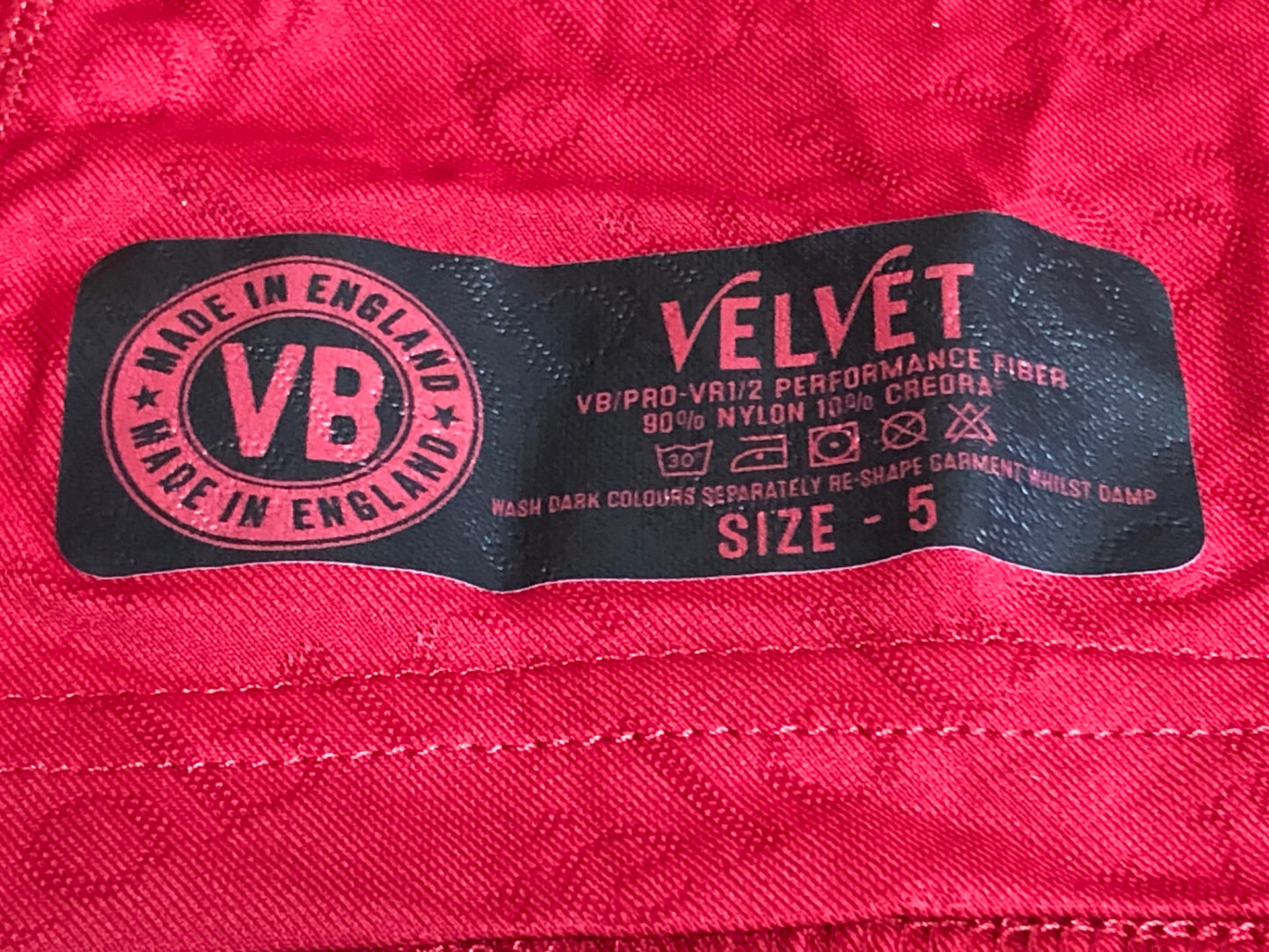 IO529 ヴェロビチ velobici VELVET ベースレイヤー インナー ノースリーブ 赤 5