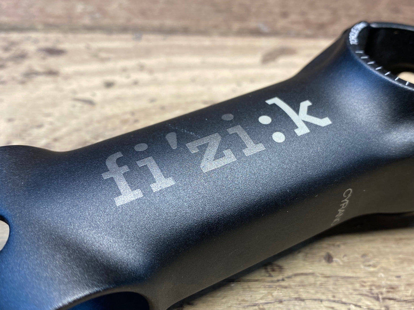 IF631 フィジーク fizik シラノ CYRANO R5 アルミステム 黒 100mm Φ31.8 OS