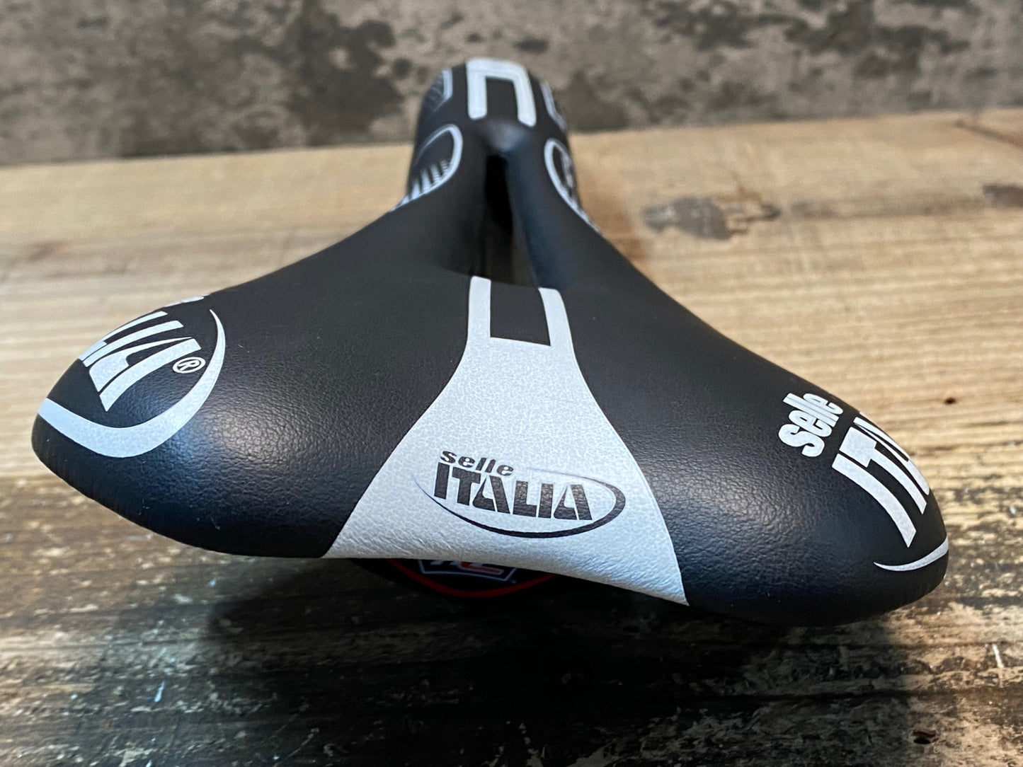 IO982 セライタリア SELLA ITALIA SLR モノリンク Monolink サドル CARB X-40 カーボンレール