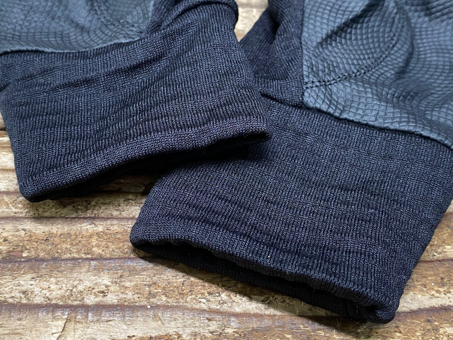 IW435 カペルミュール KAPELMUUR 長指 グローブ 黒 XS 裏起毛