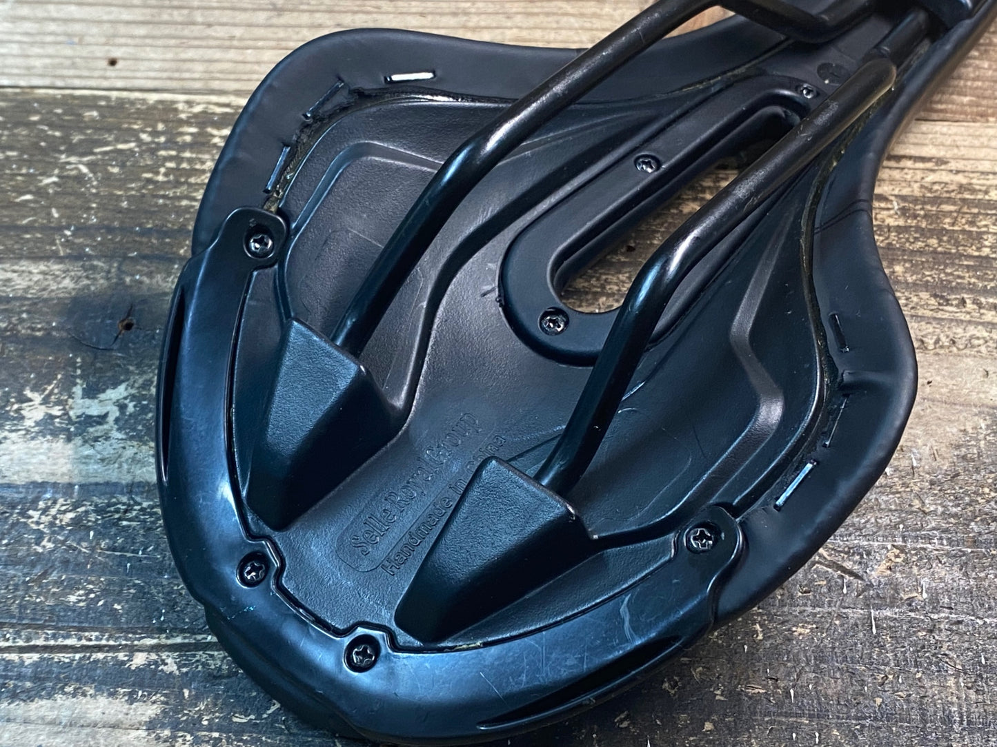 IO030 セラロイヤル selle royal r.e.med サドル クロモリレール 143mm