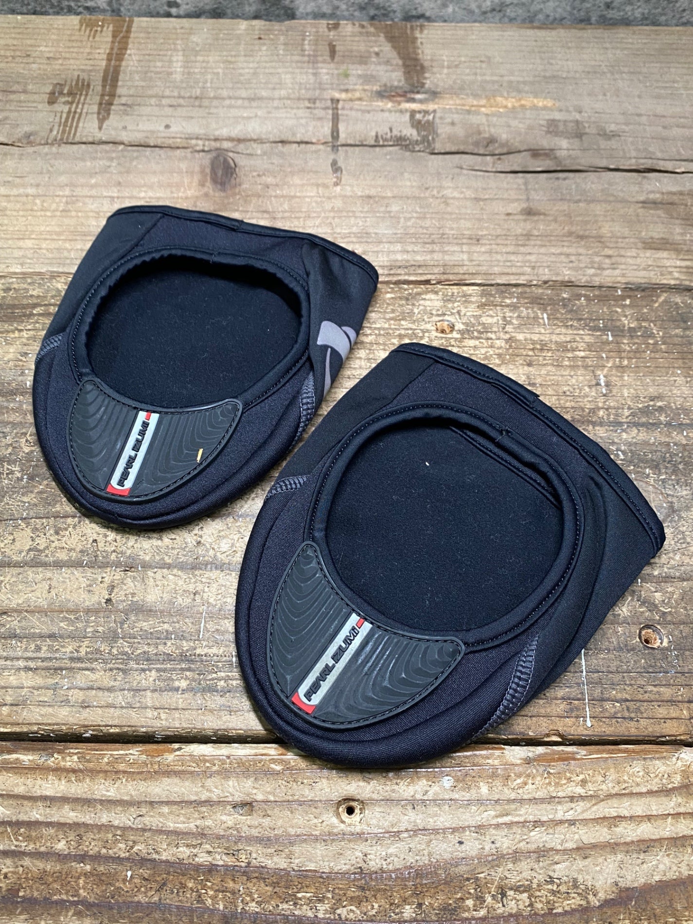 IU300 パールイズミ PEARLiZUMi トゥカバー 黒