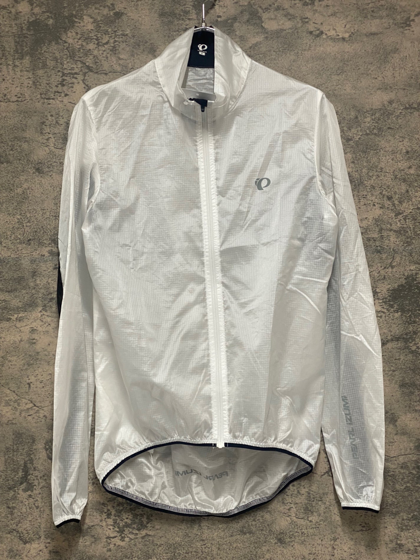IZ214 パールイズミ PEARL iZUMi 長袖 ウィンドブレーカー 白 M